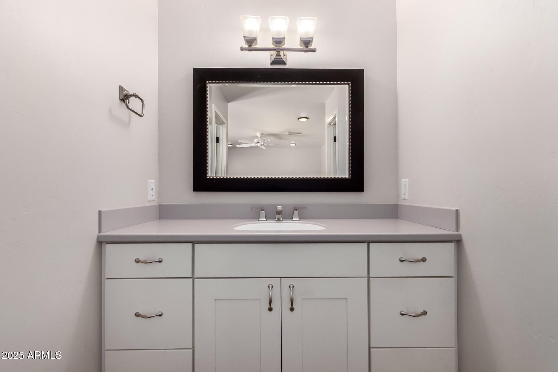 1804 S STANDAGE Circle