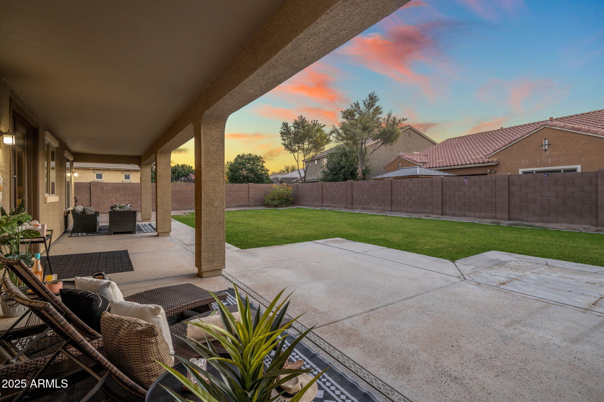 7616 S SORRELL Lane
