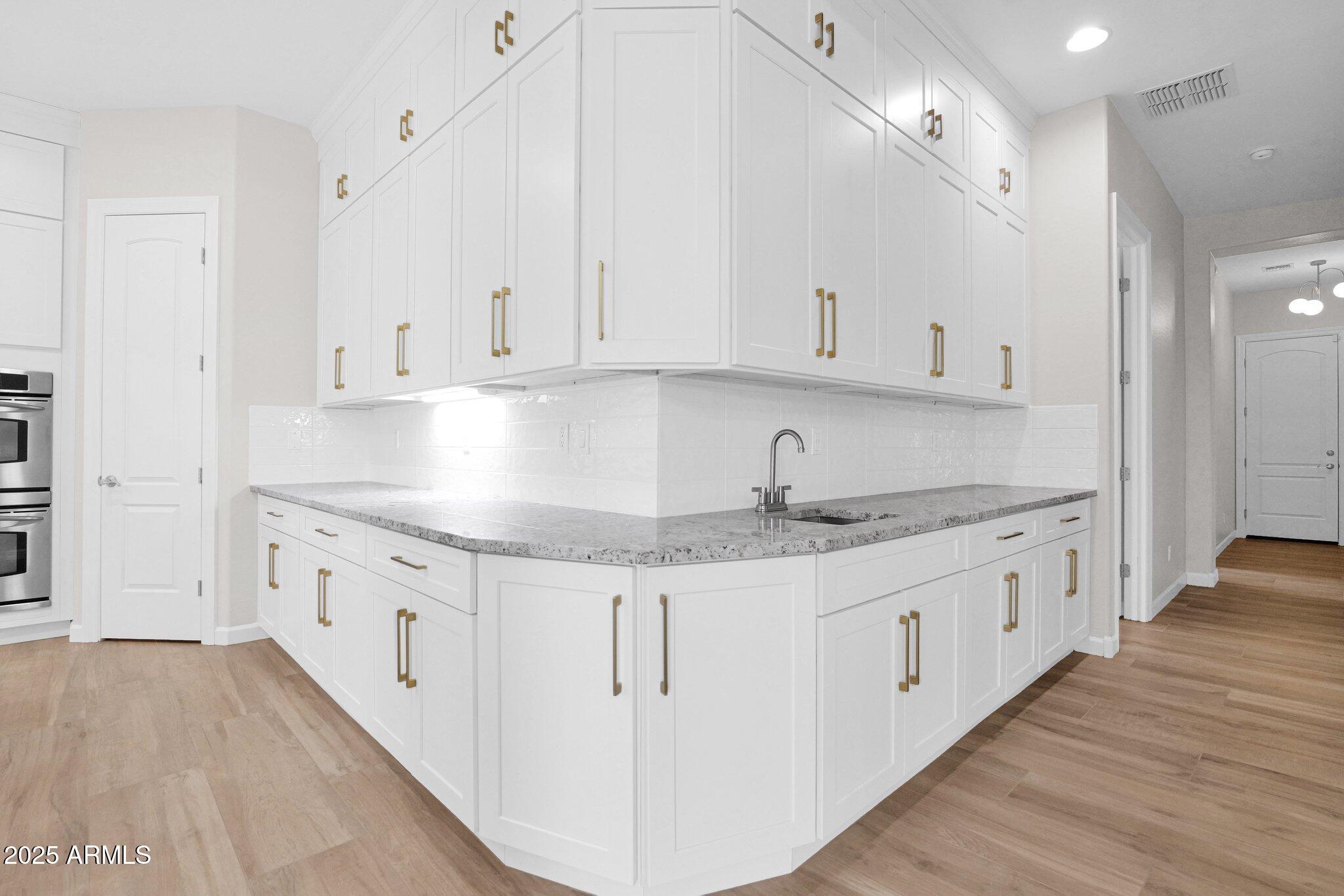 20115 E SONOQUI Boulevard E