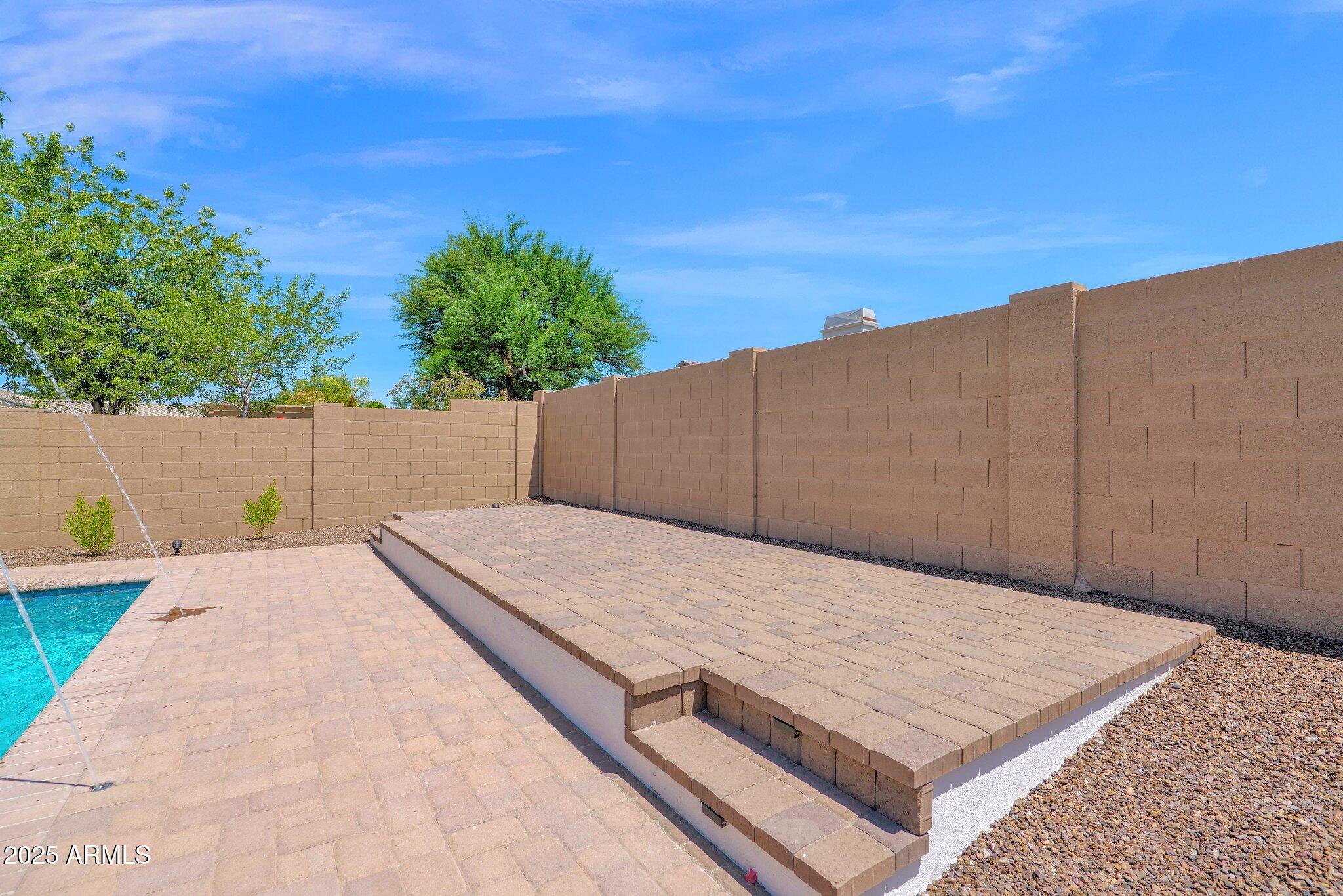 20115 E SONOQUI Boulevard E