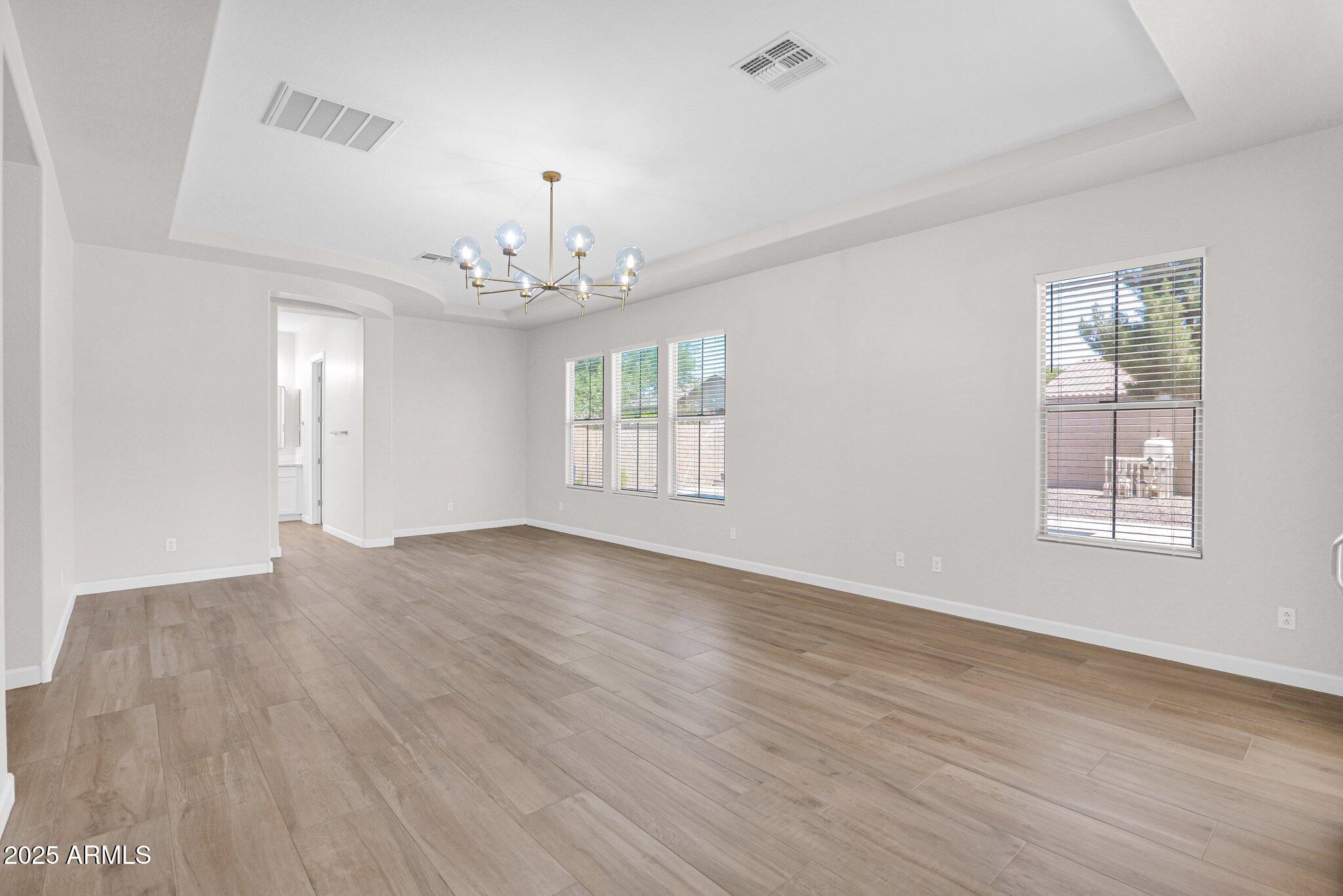 20115 E SONOQUI Boulevard E