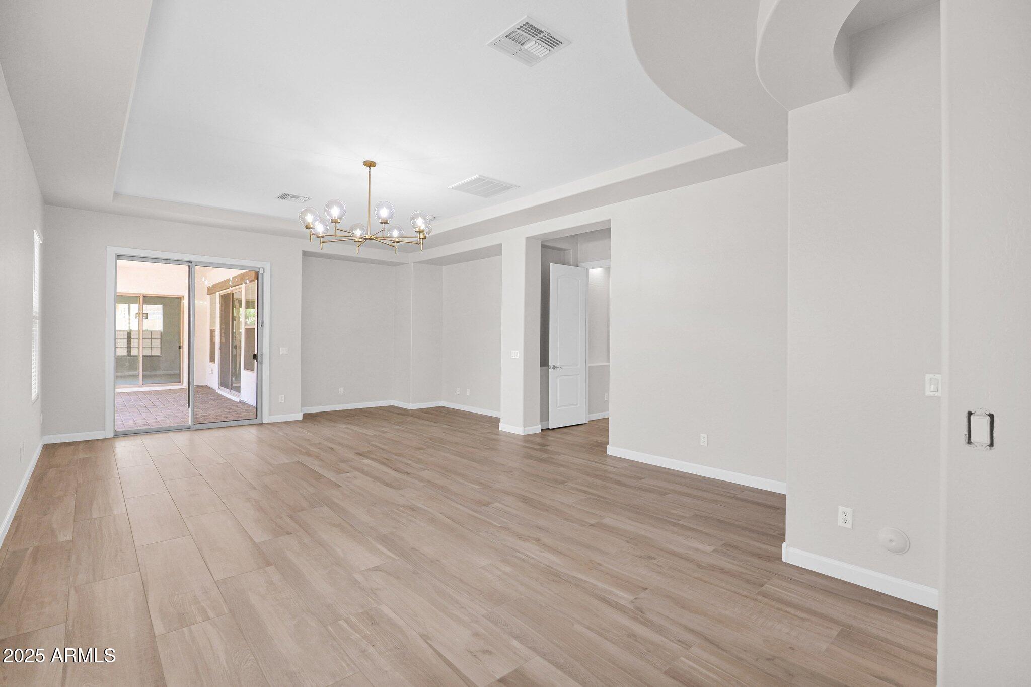 20115 E SONOQUI Boulevard E