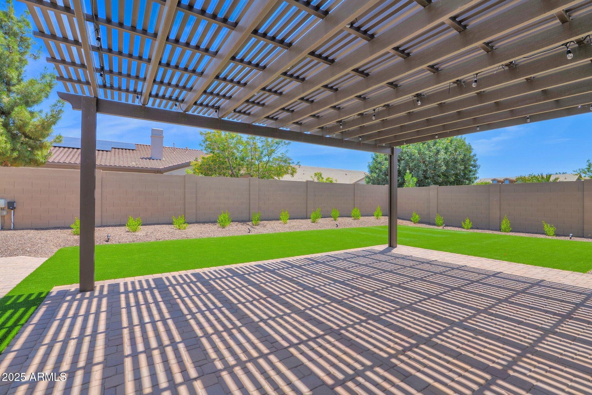 20115 E SONOQUI Boulevard E