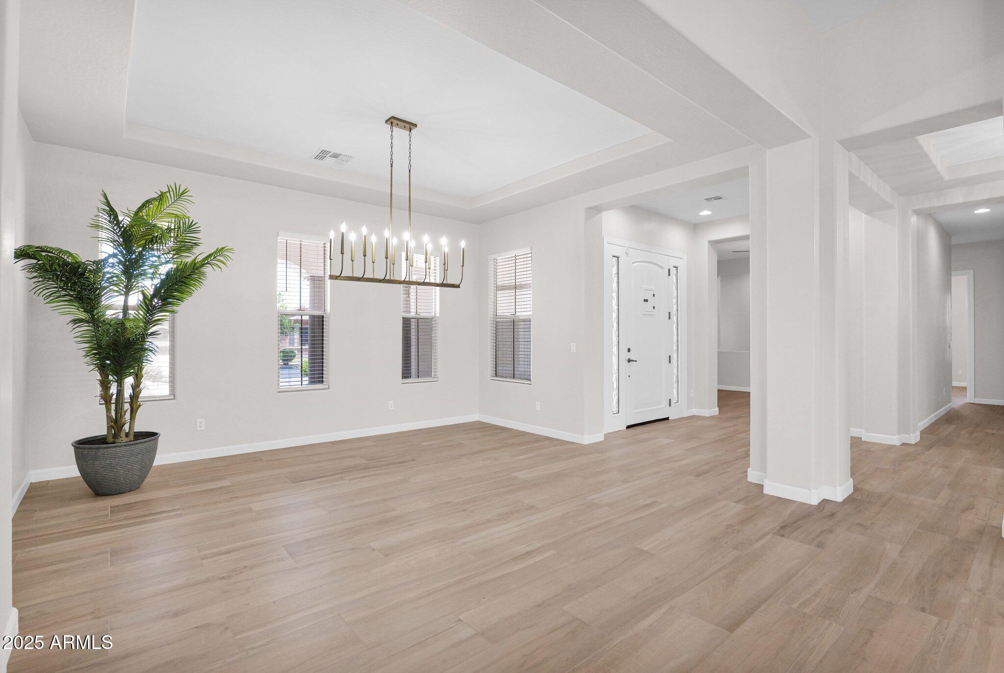 20115 E SONOQUI Boulevard E