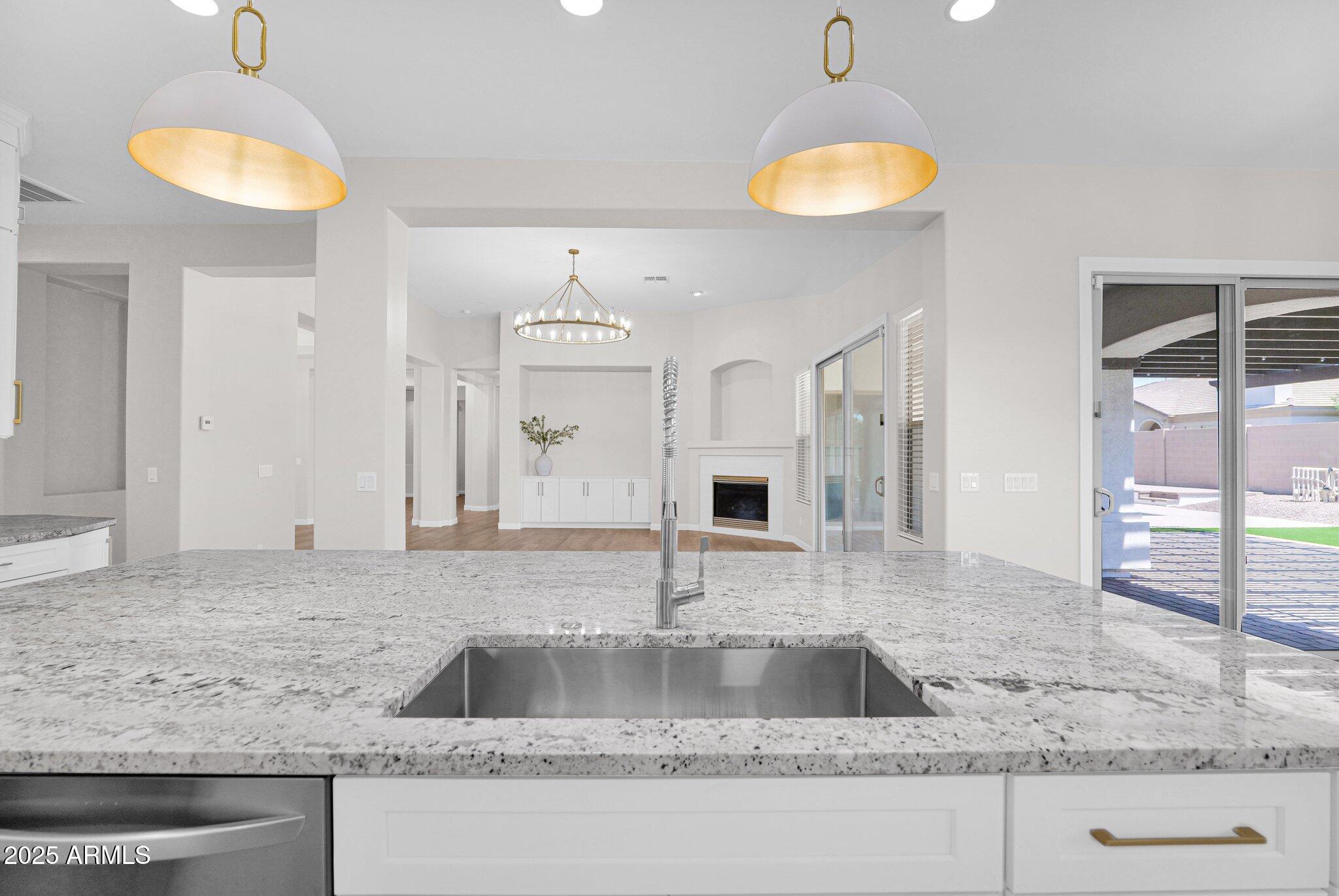 20115 E SONOQUI Boulevard E