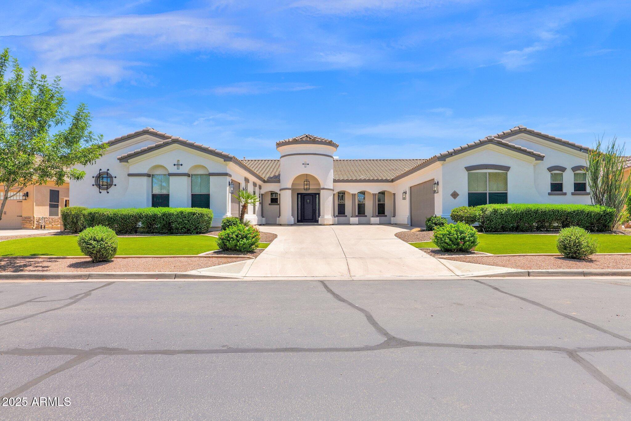 20115 E SONOQUI Boulevard E