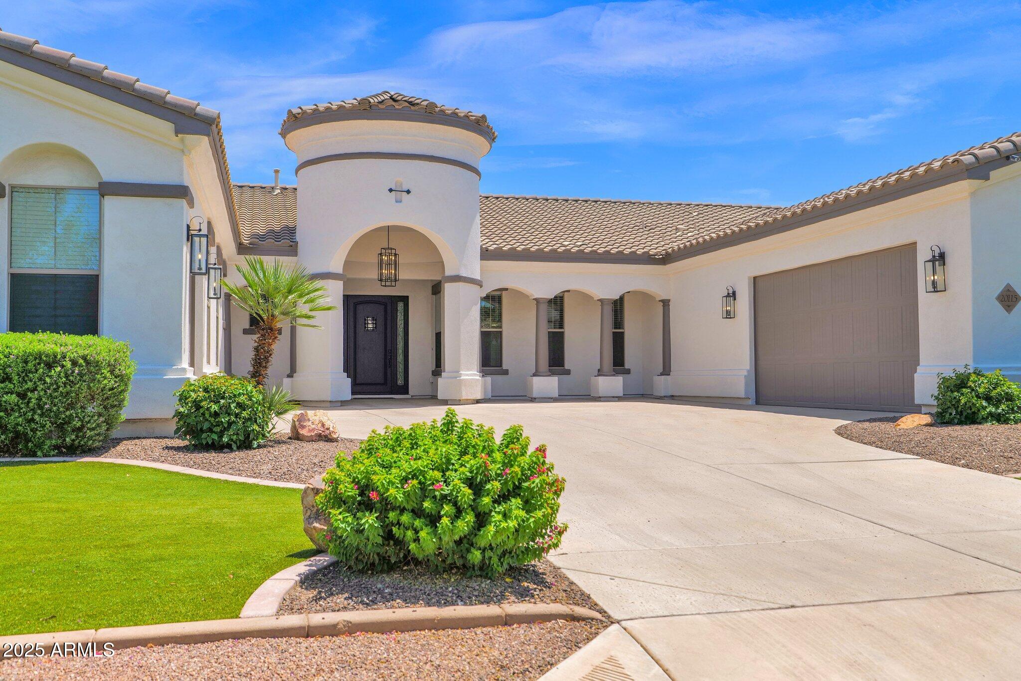 20115 E SONOQUI Boulevard E