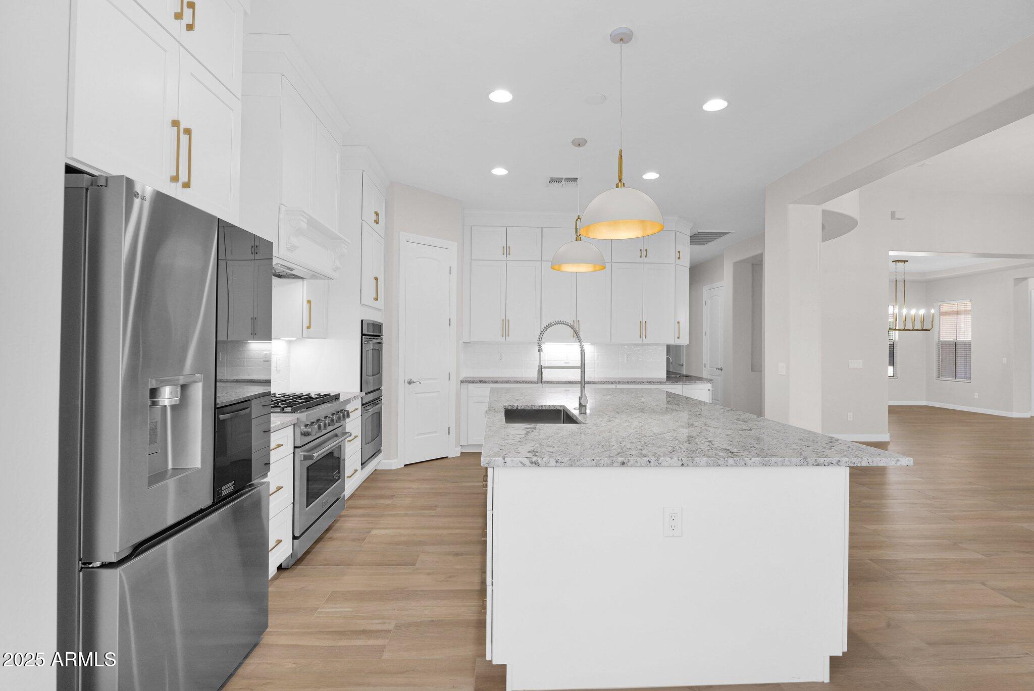 20115 E SONOQUI Boulevard E