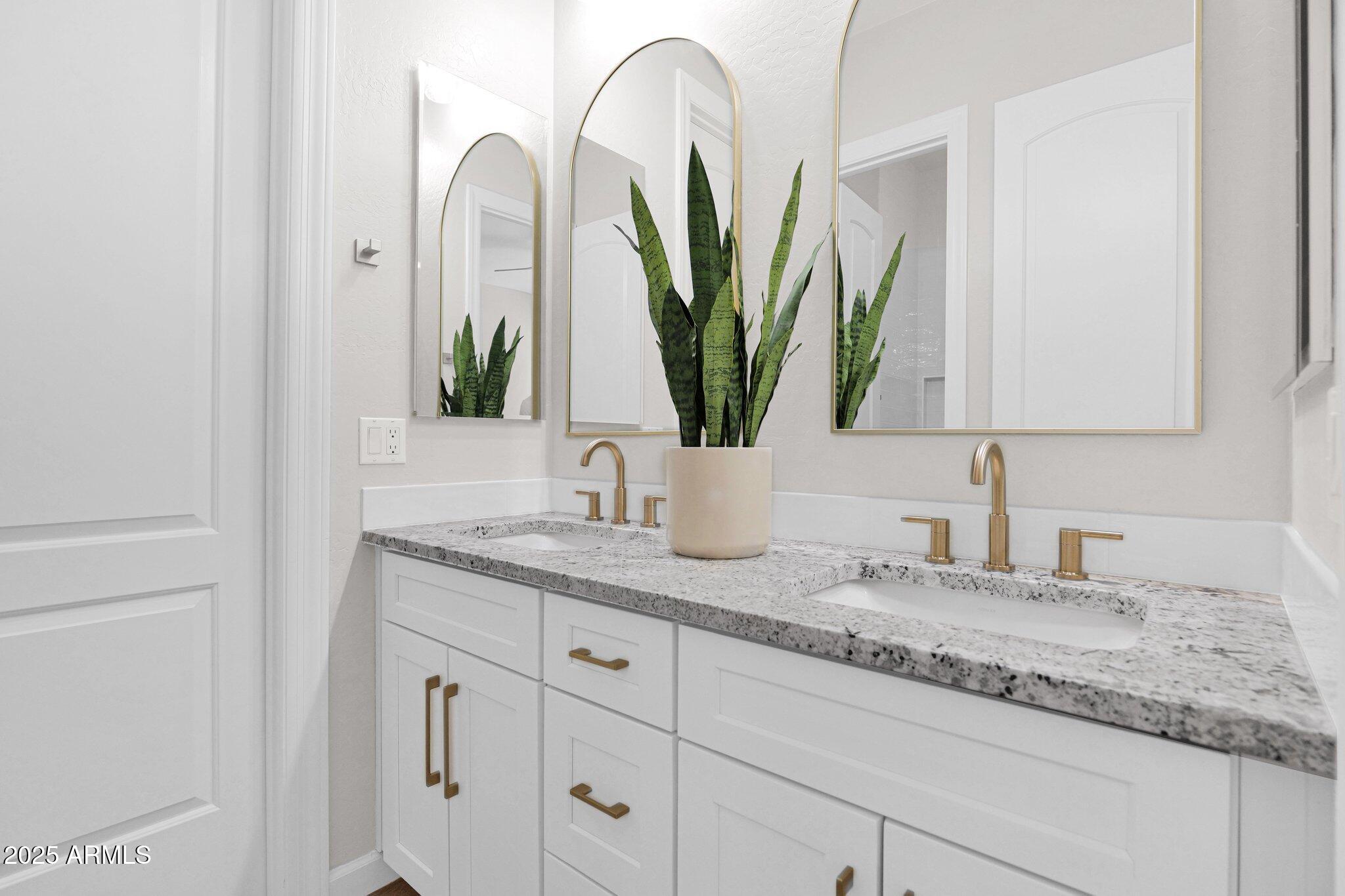 20115 E SONOQUI Boulevard E