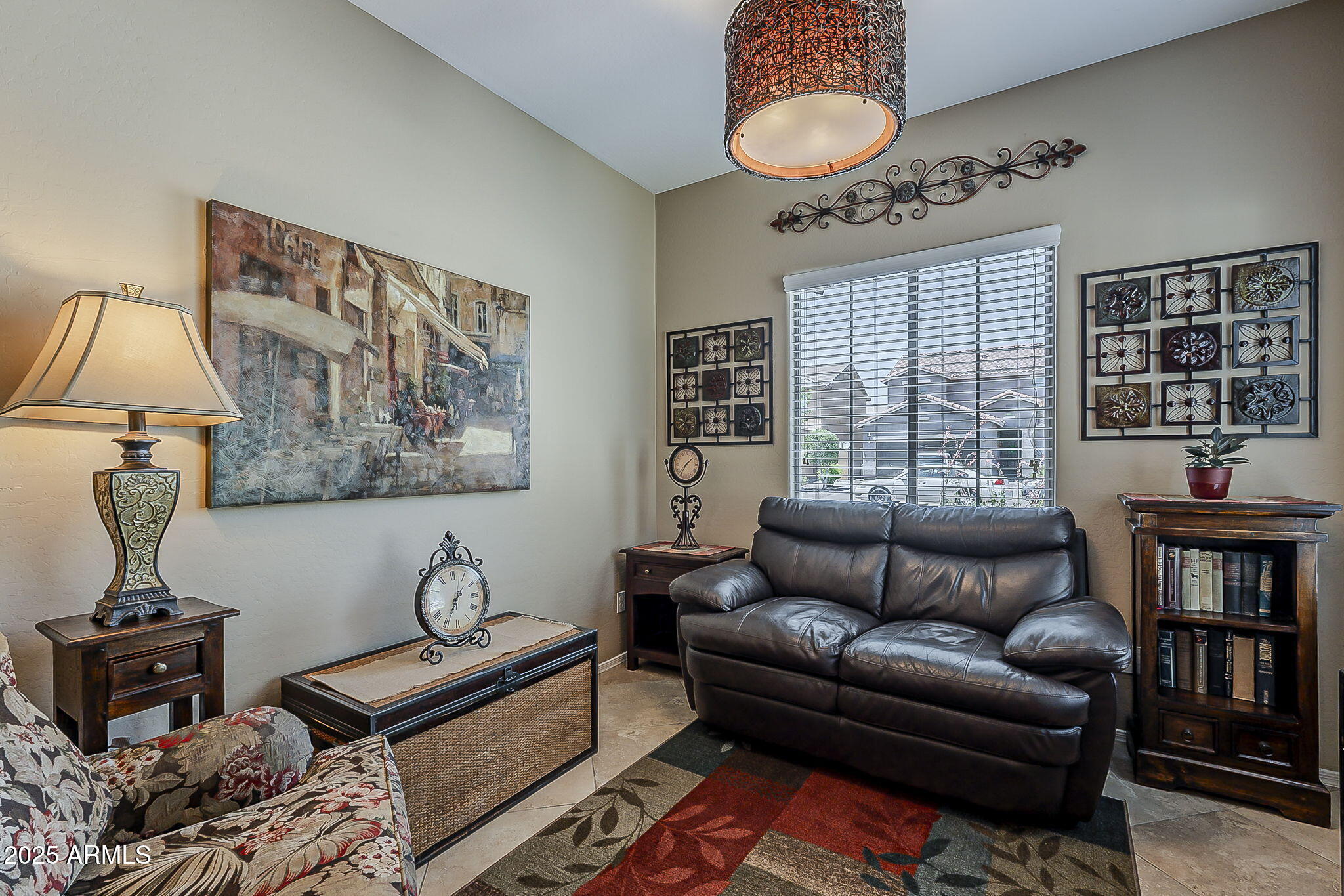 549 E QUENTIN Lane