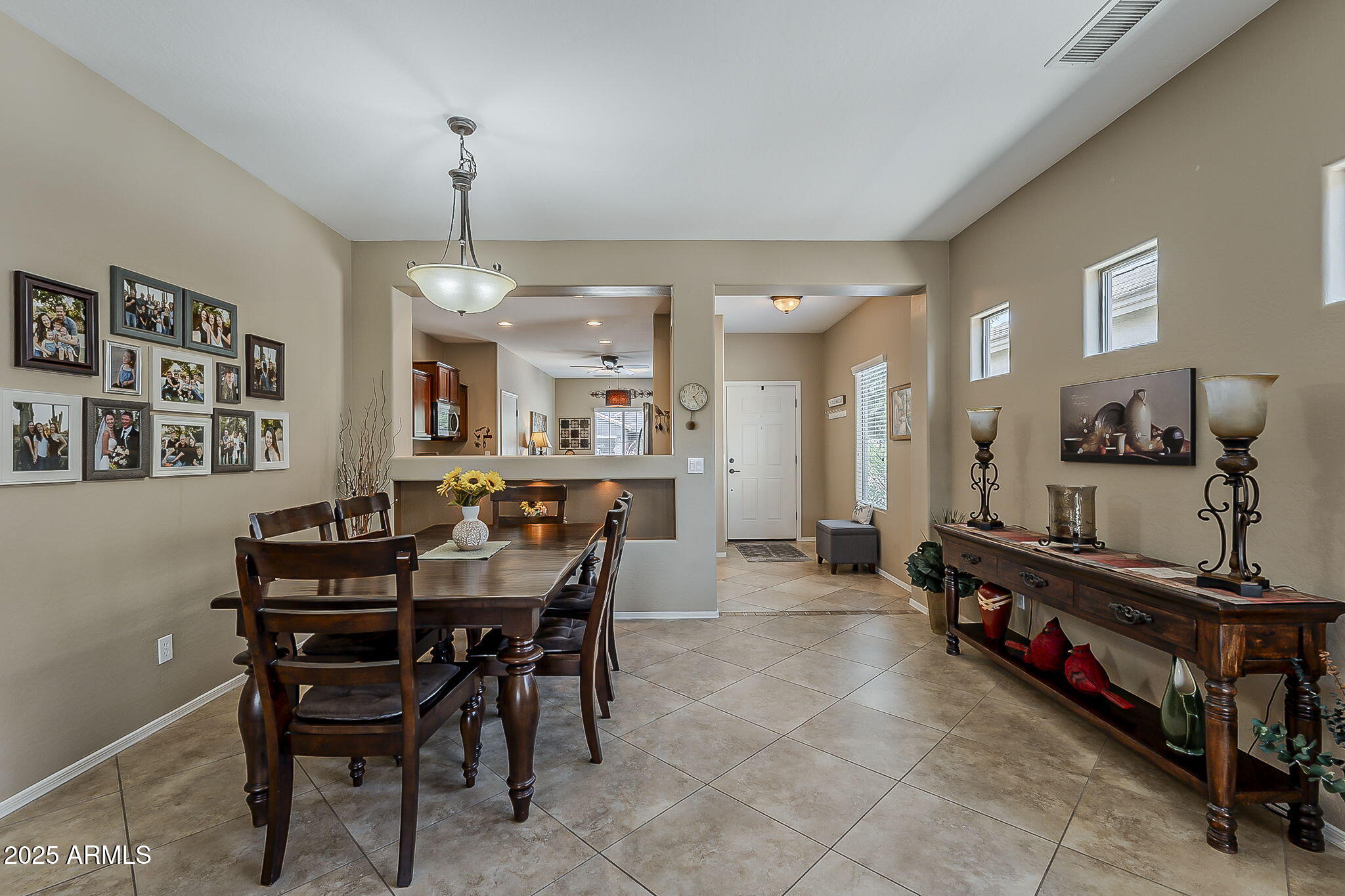 549 E QUENTIN Lane