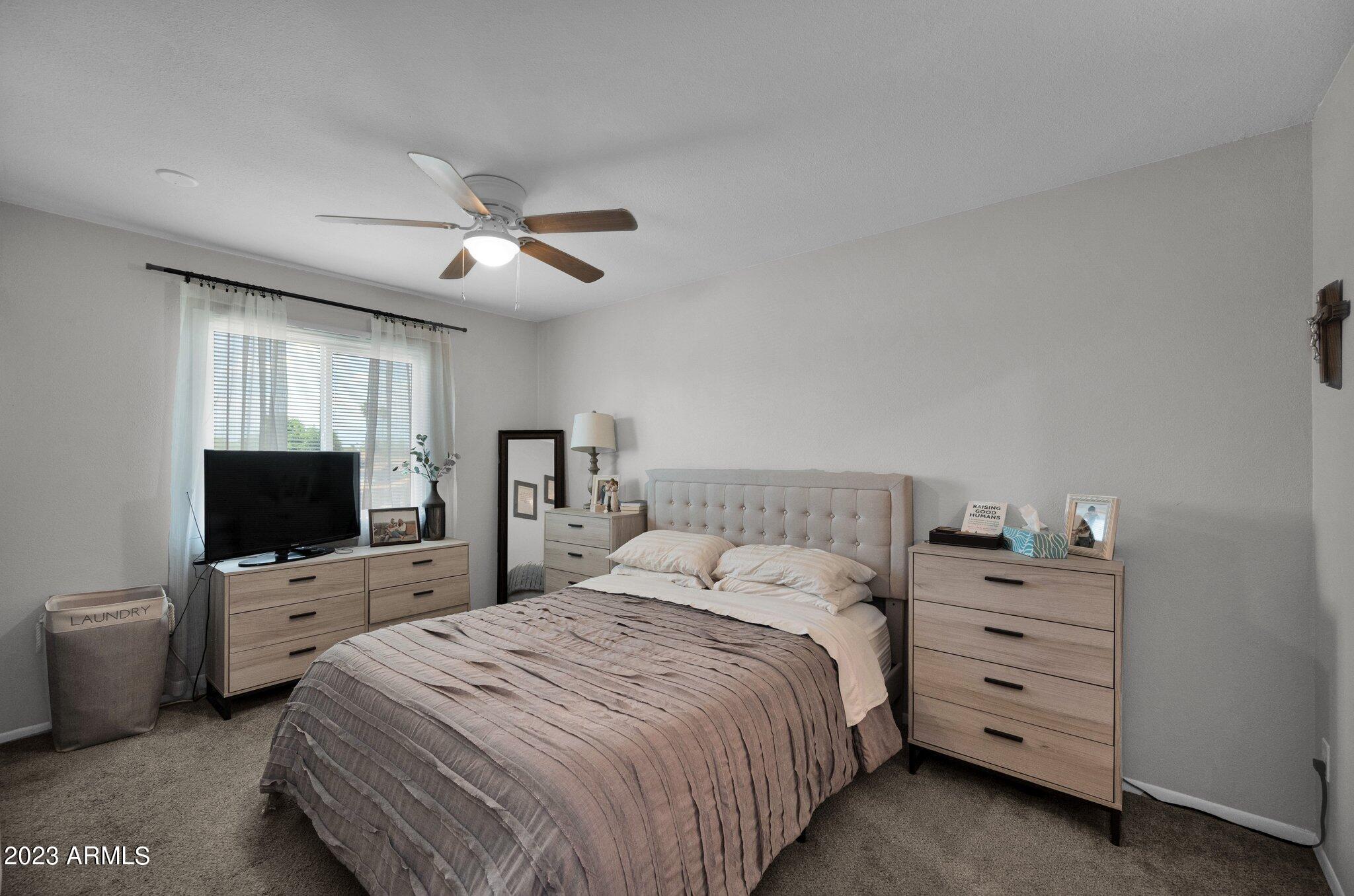 1077 E FREMONT Drive