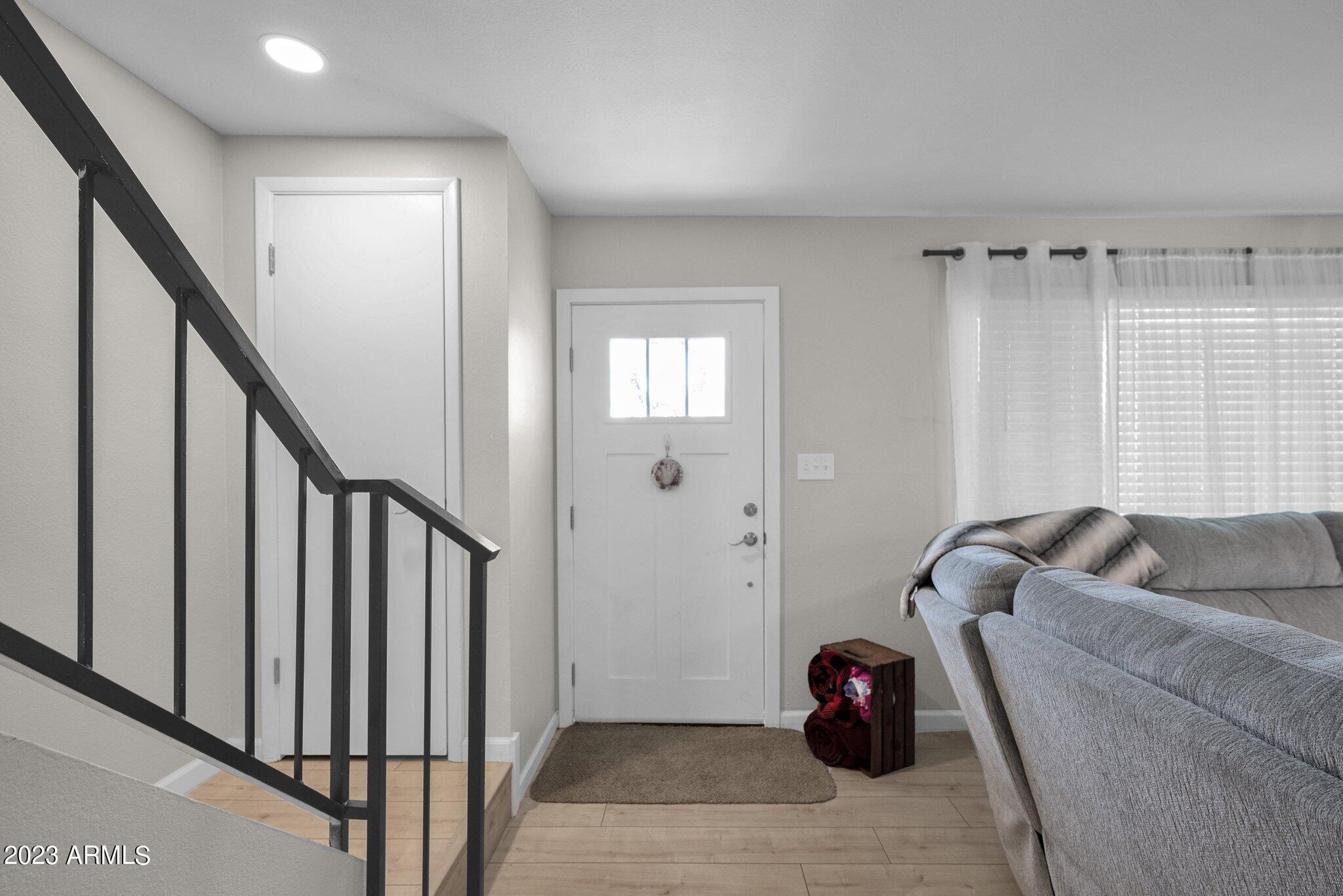 1077 E FREMONT Drive