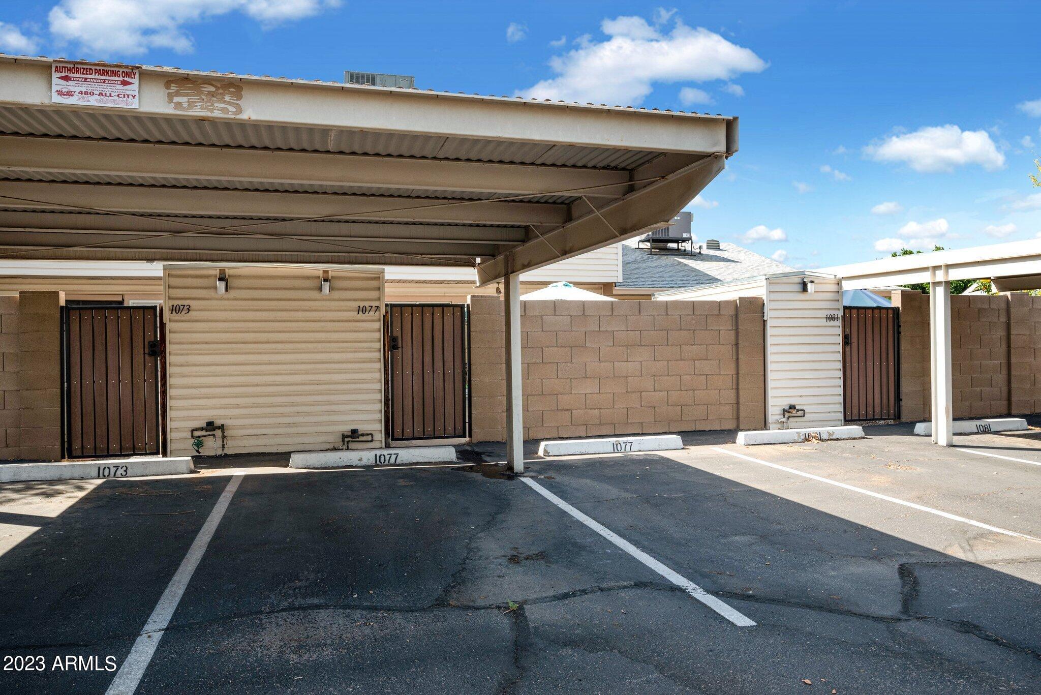 1077 E FREMONT Drive