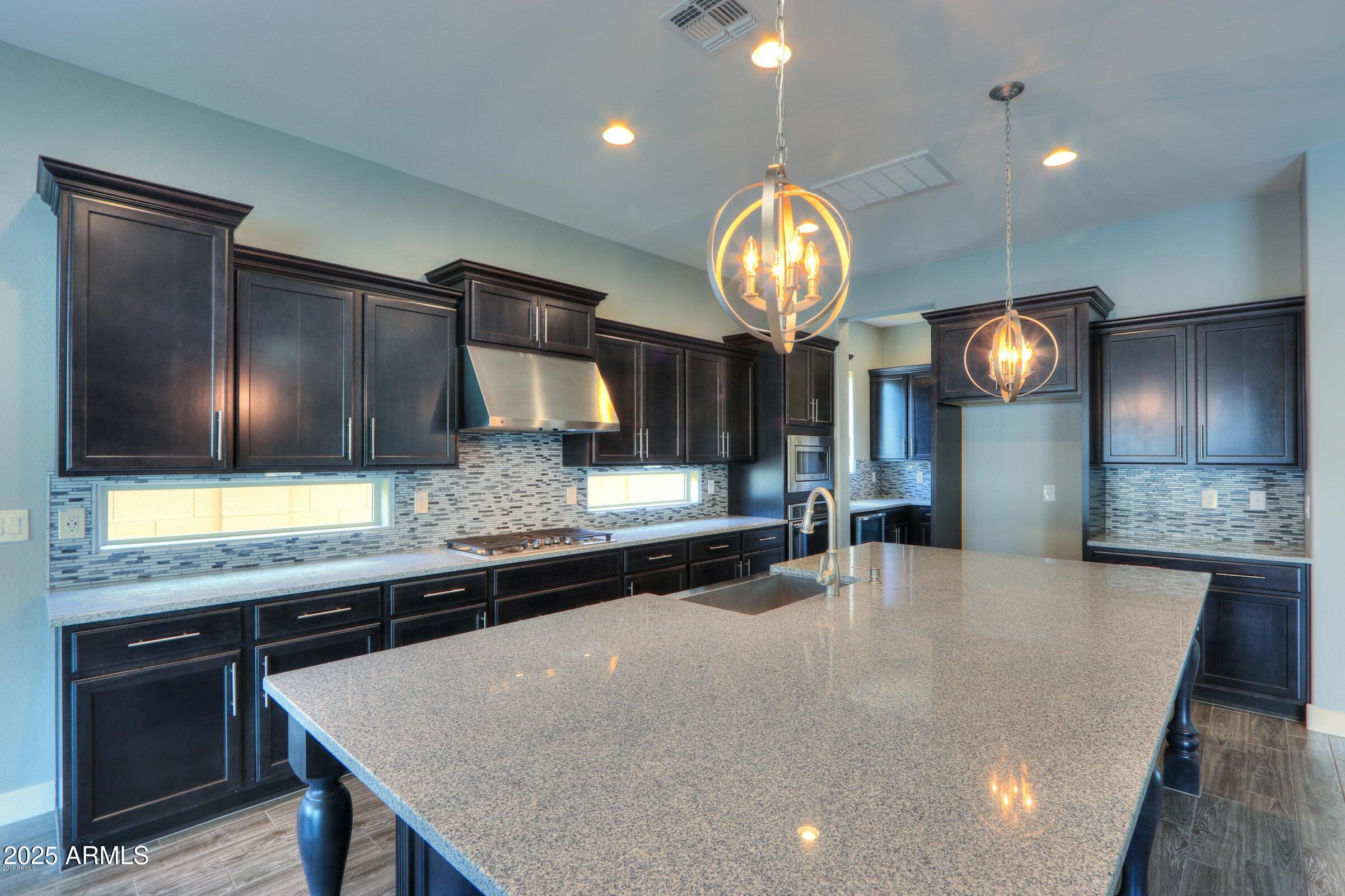 4319 S ELLESMERE Street