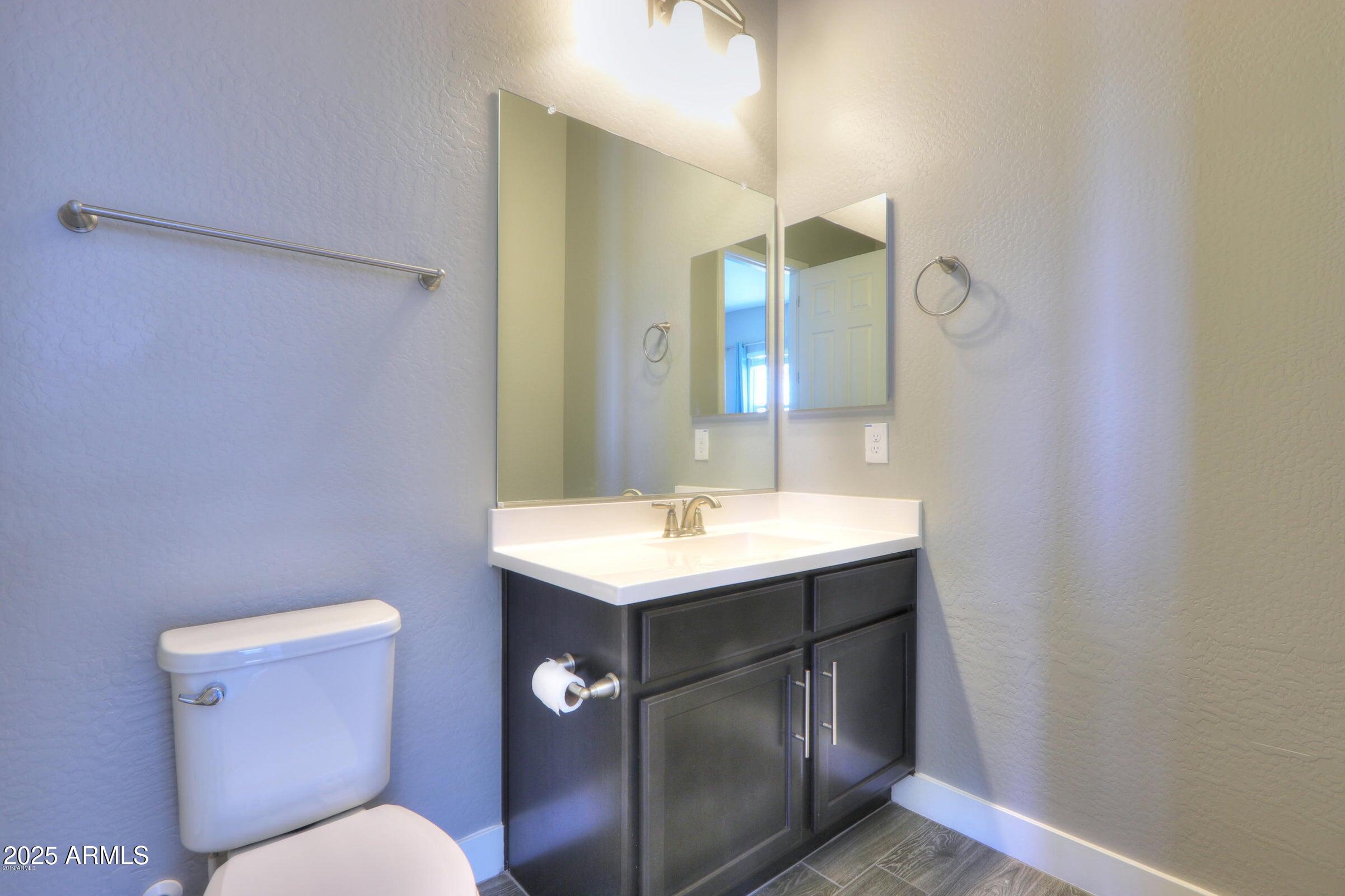 4319 S ELLESMERE Street