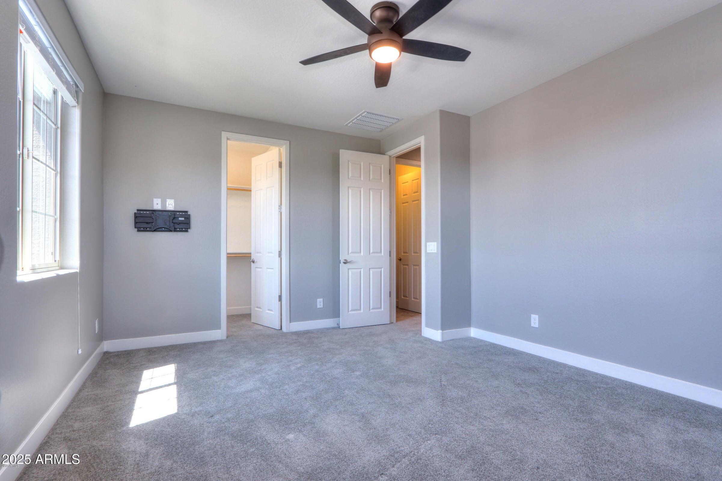 4319 S ELLESMERE Street