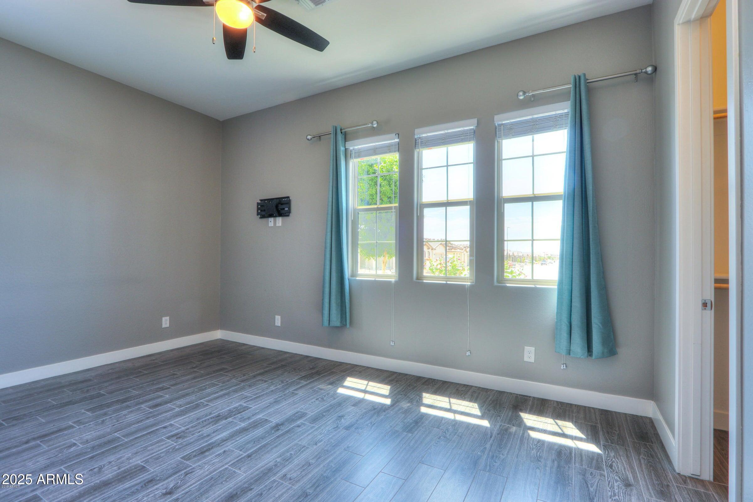 4319 S ELLESMERE Street