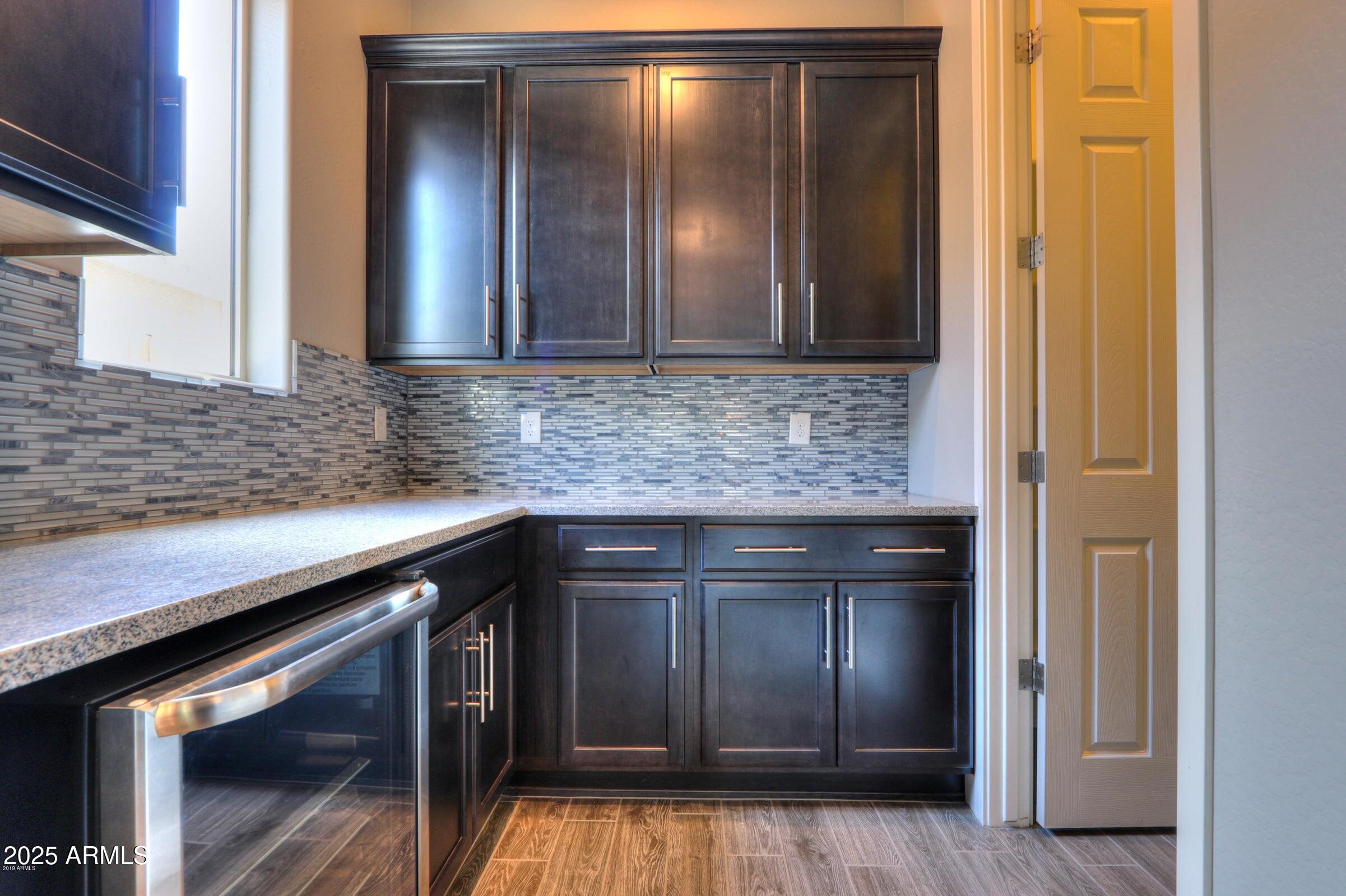 4319 S ELLESMERE Street