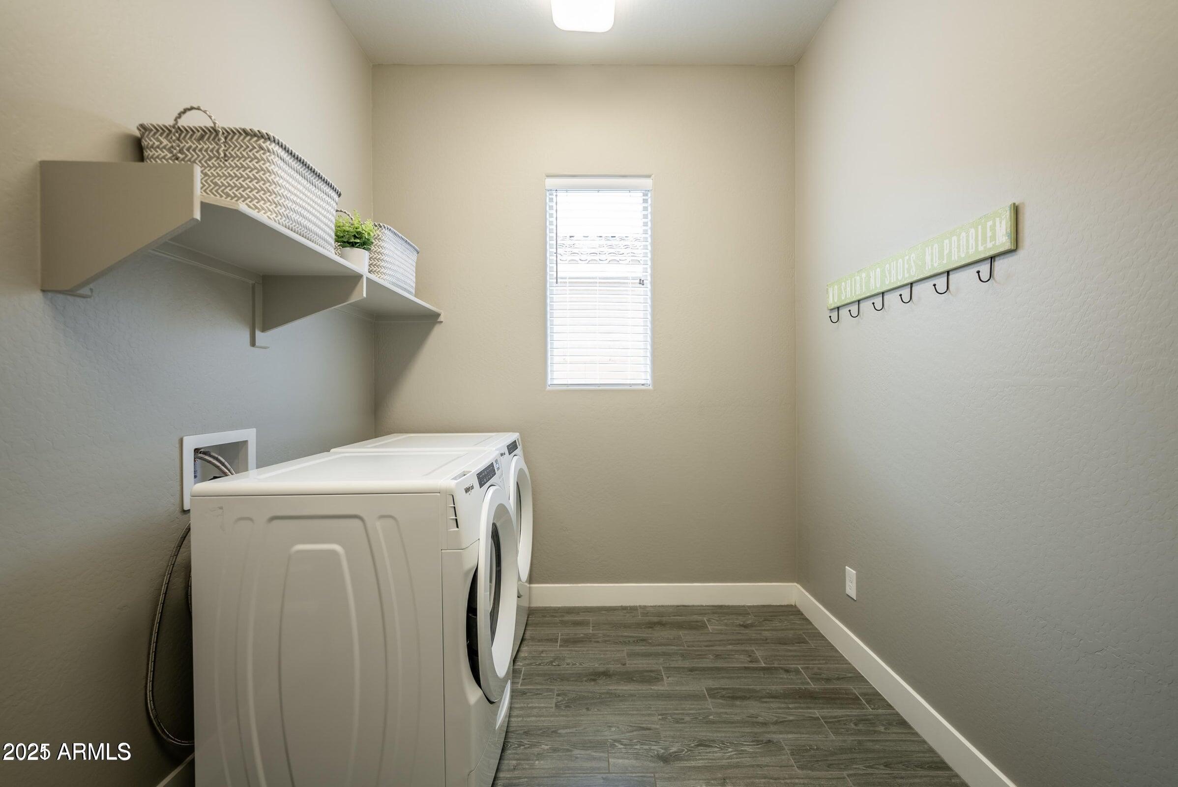 4319 S ELLESMERE Street