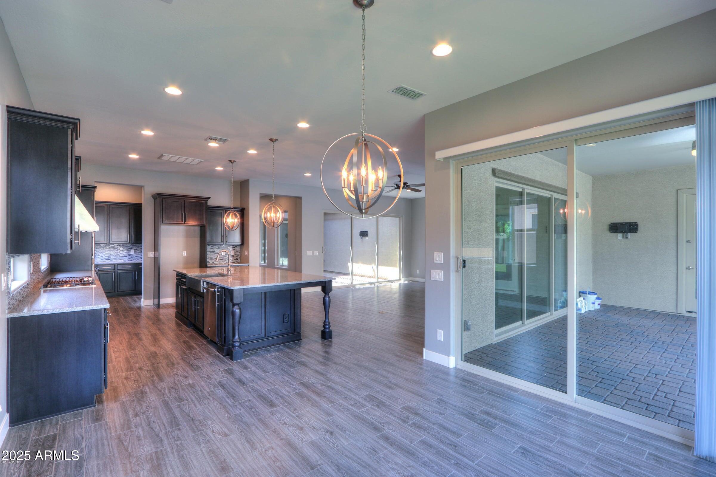 4319 S ELLESMERE Street