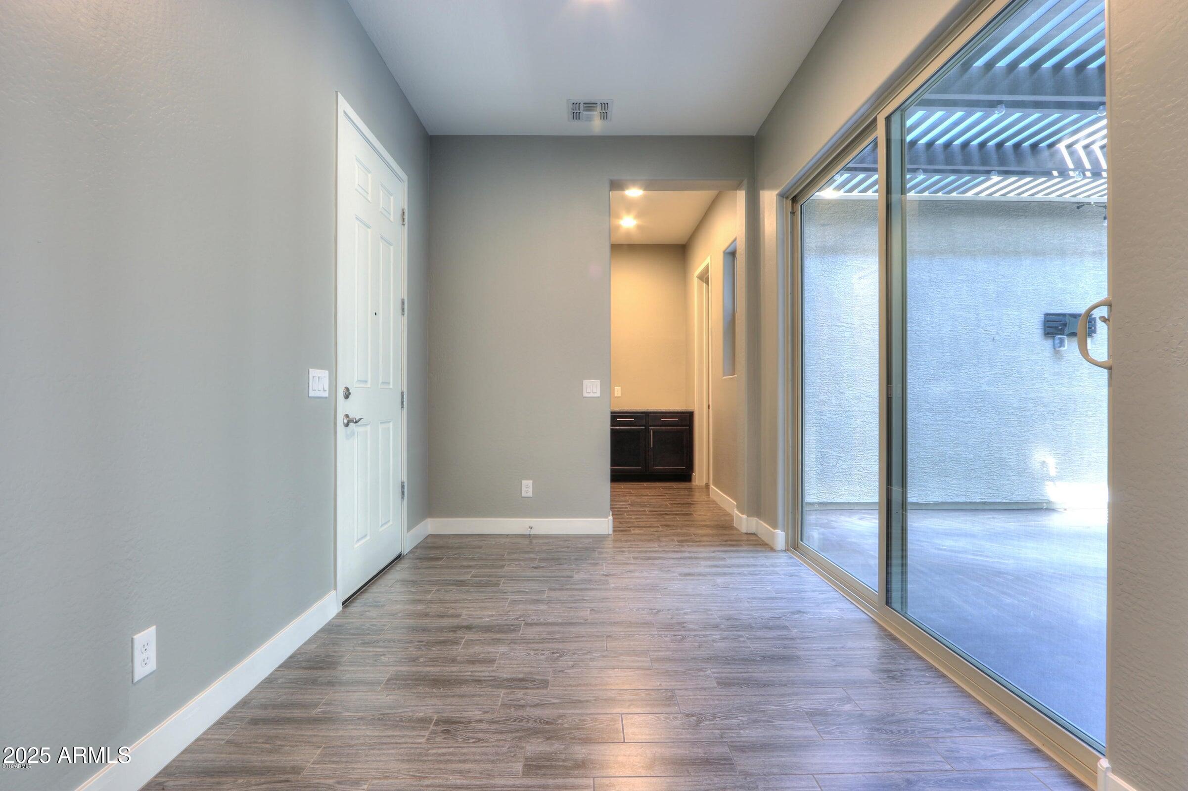 4319 S ELLESMERE Street