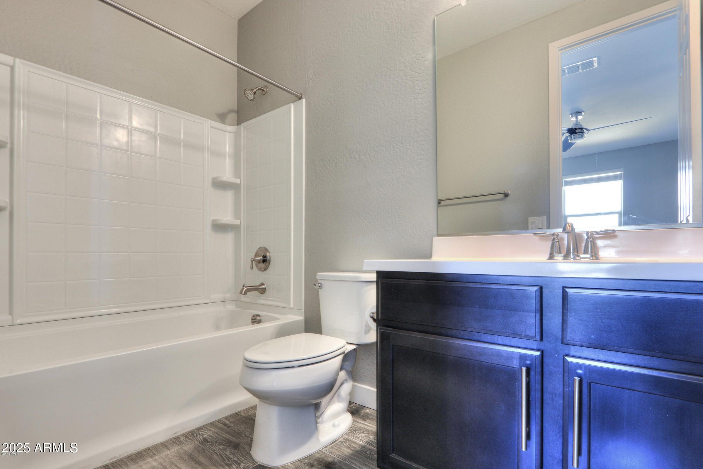 4319 S ELLESMERE Street