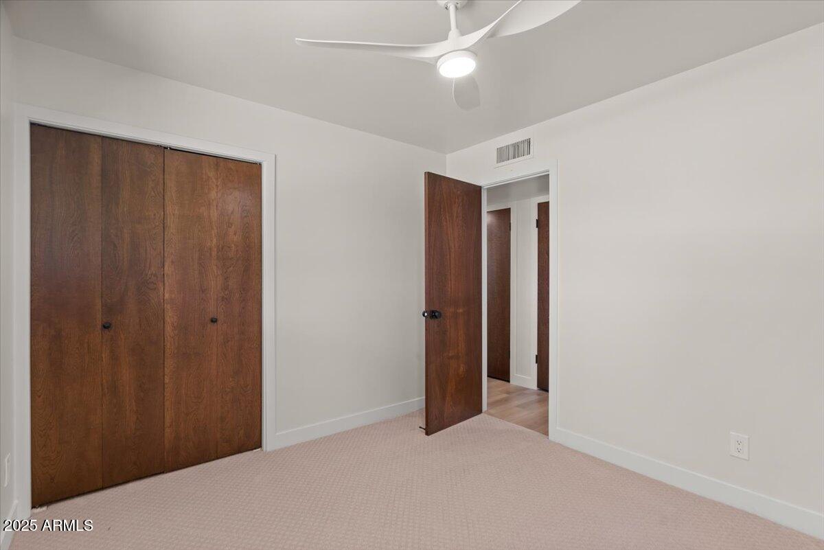 121 E IVANHOE Street