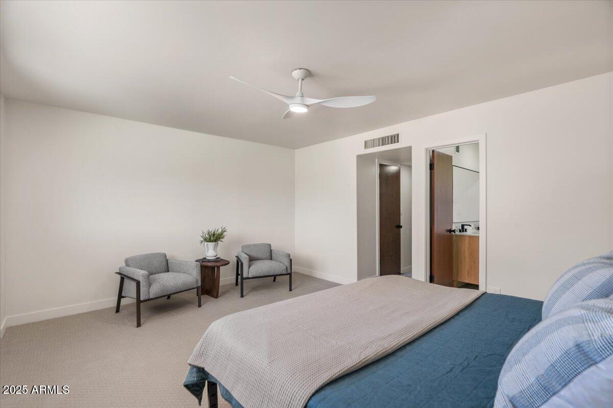 121 E IVANHOE Street