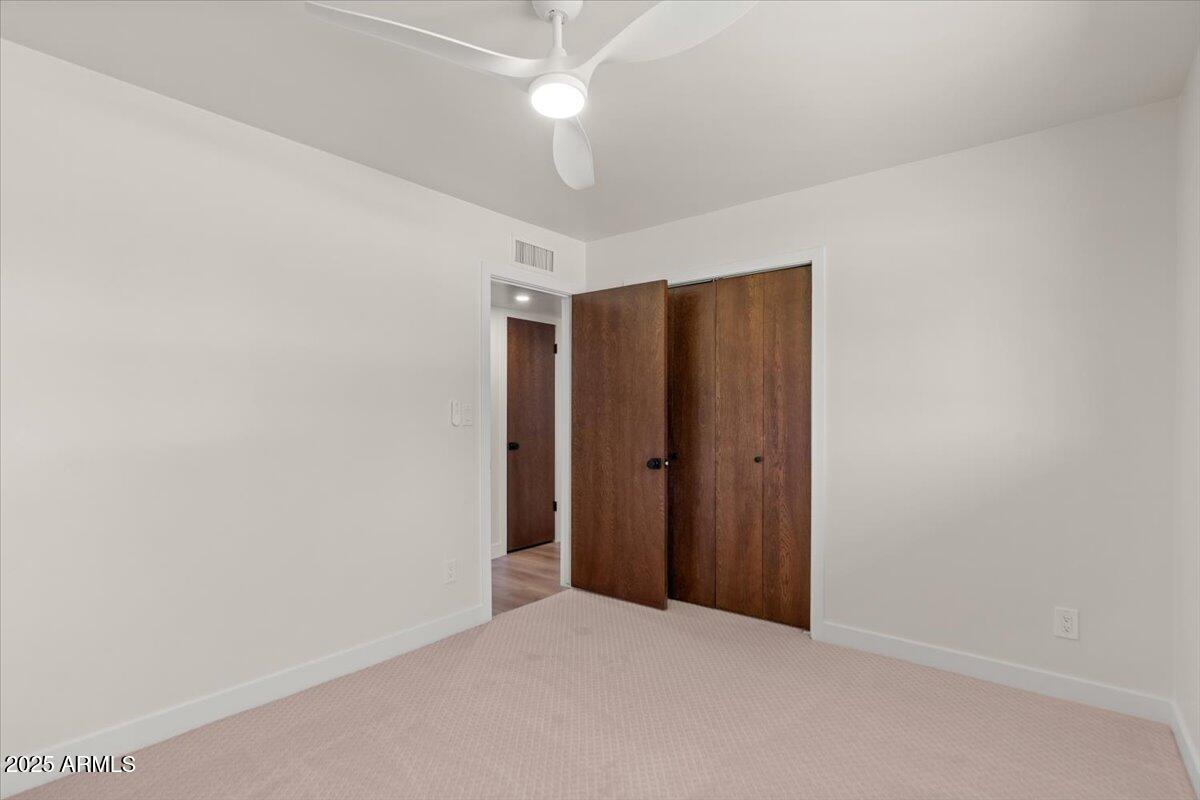 121 E IVANHOE Street