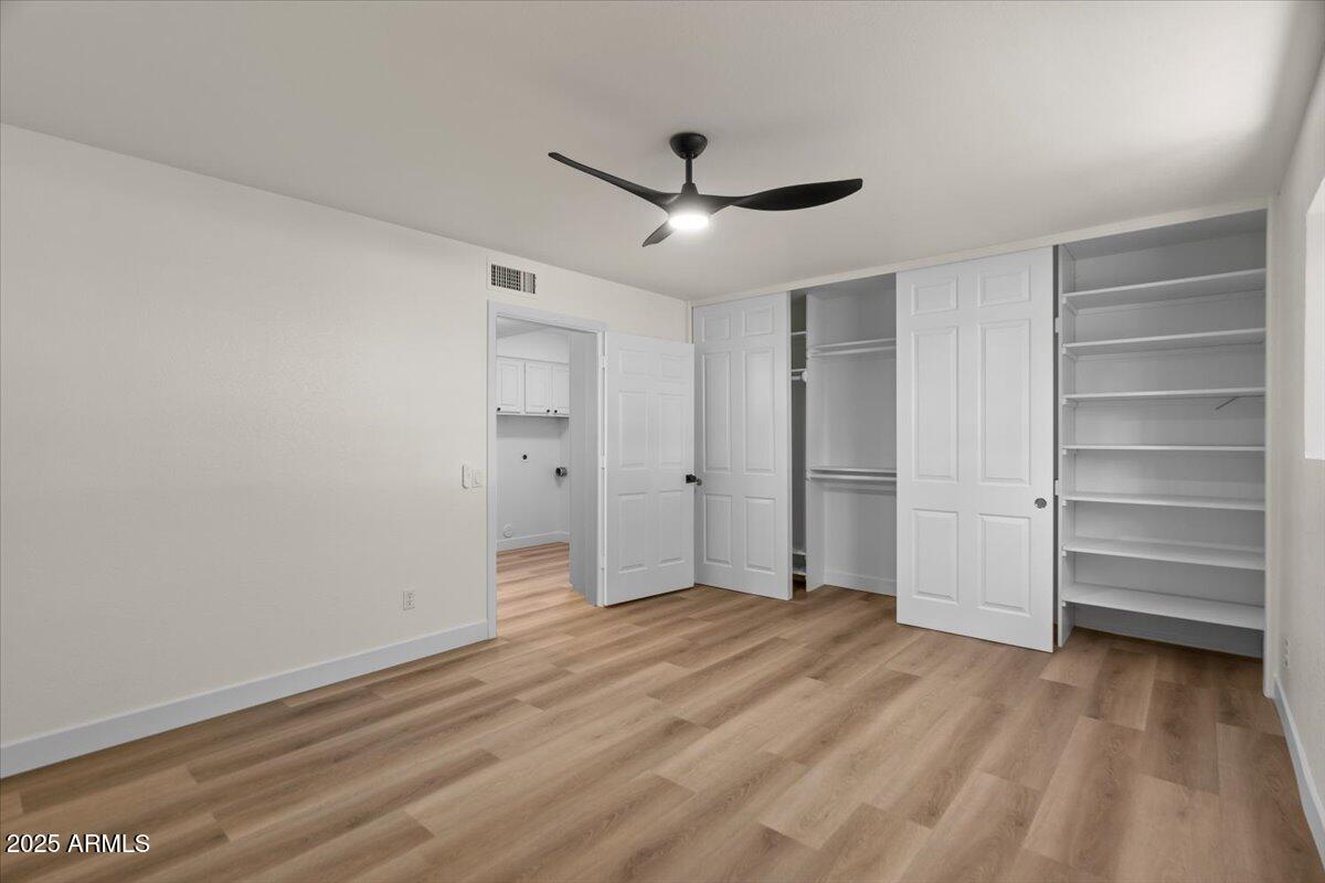 121 E IVANHOE Street