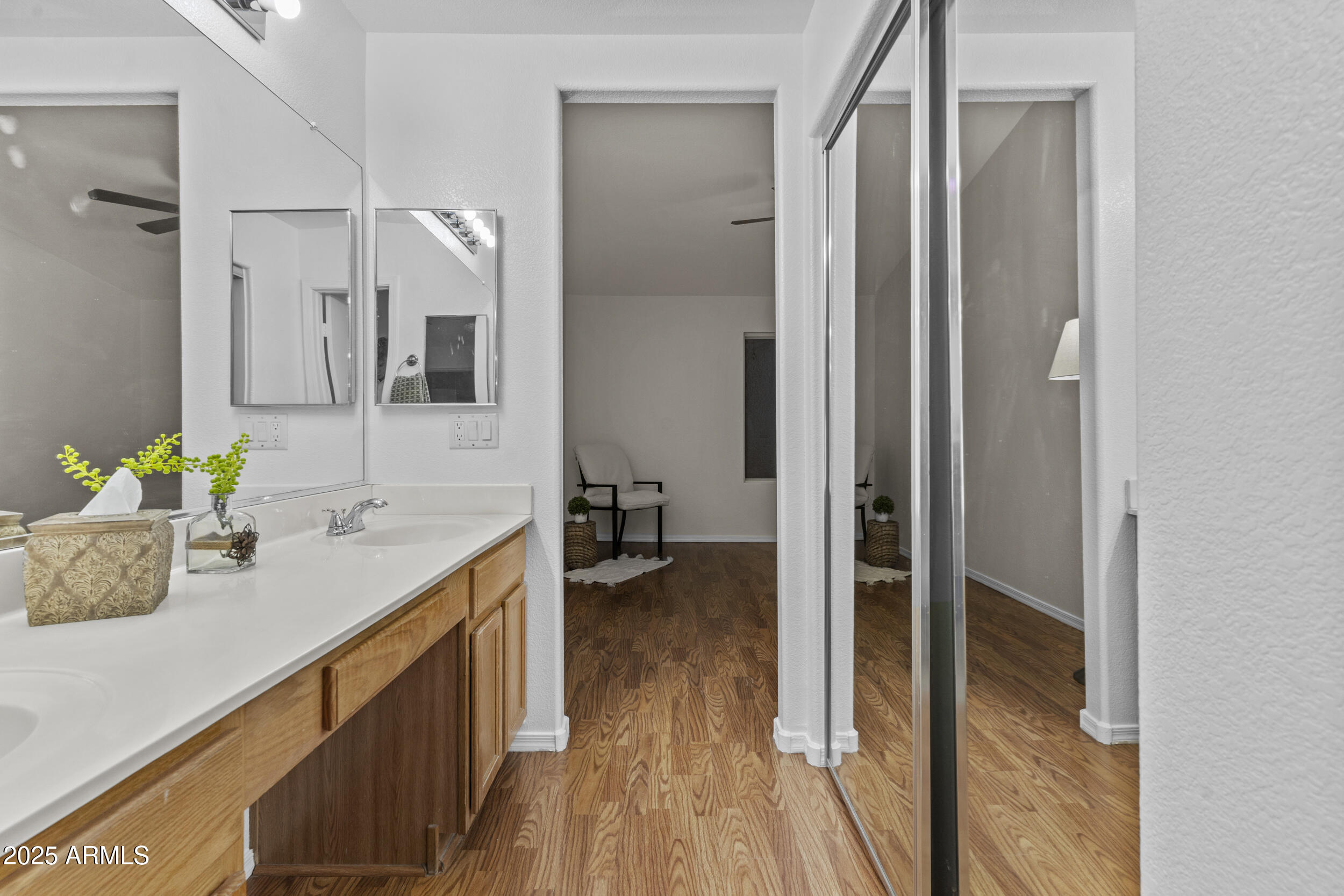 10727 E EL MORO Avenue