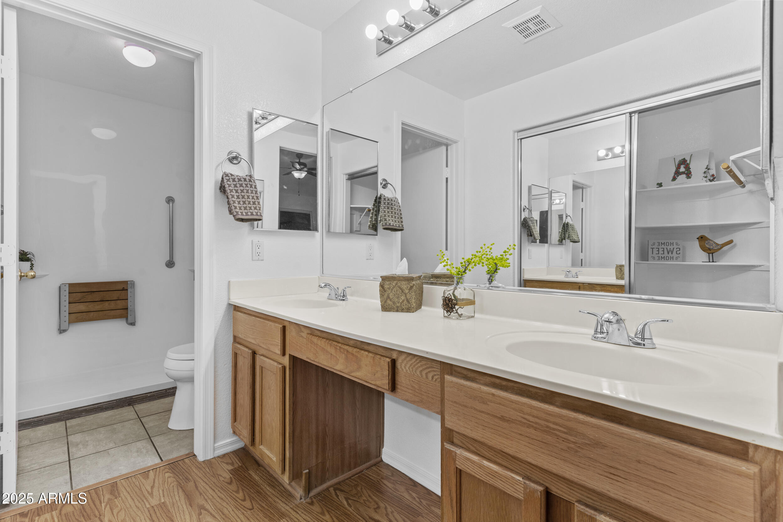 10727 E EL MORO Avenue