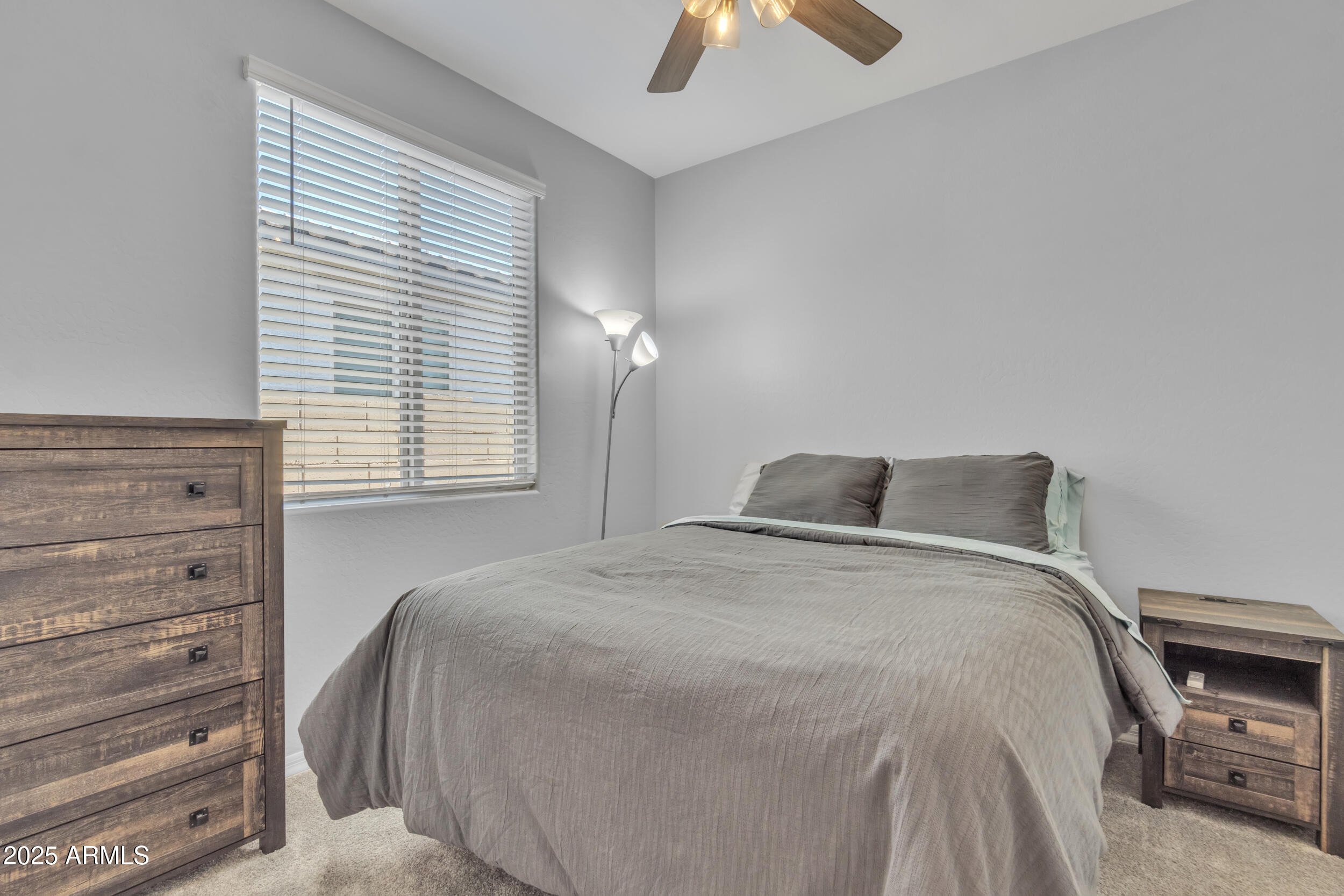 1960 N LORETTA Place