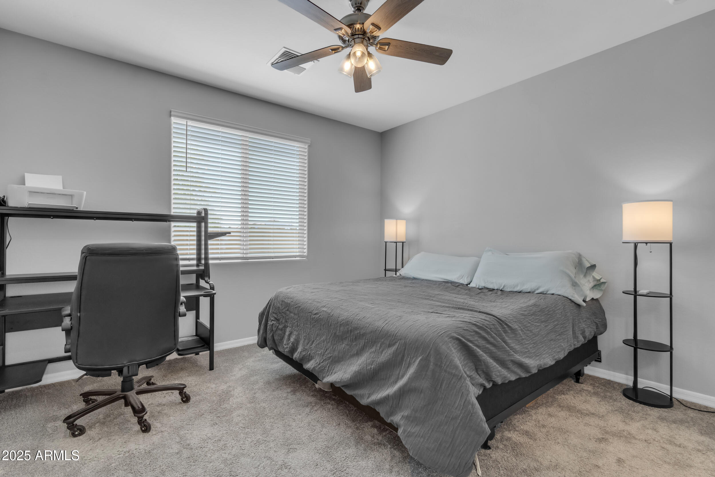 1960 N LORETTA Place