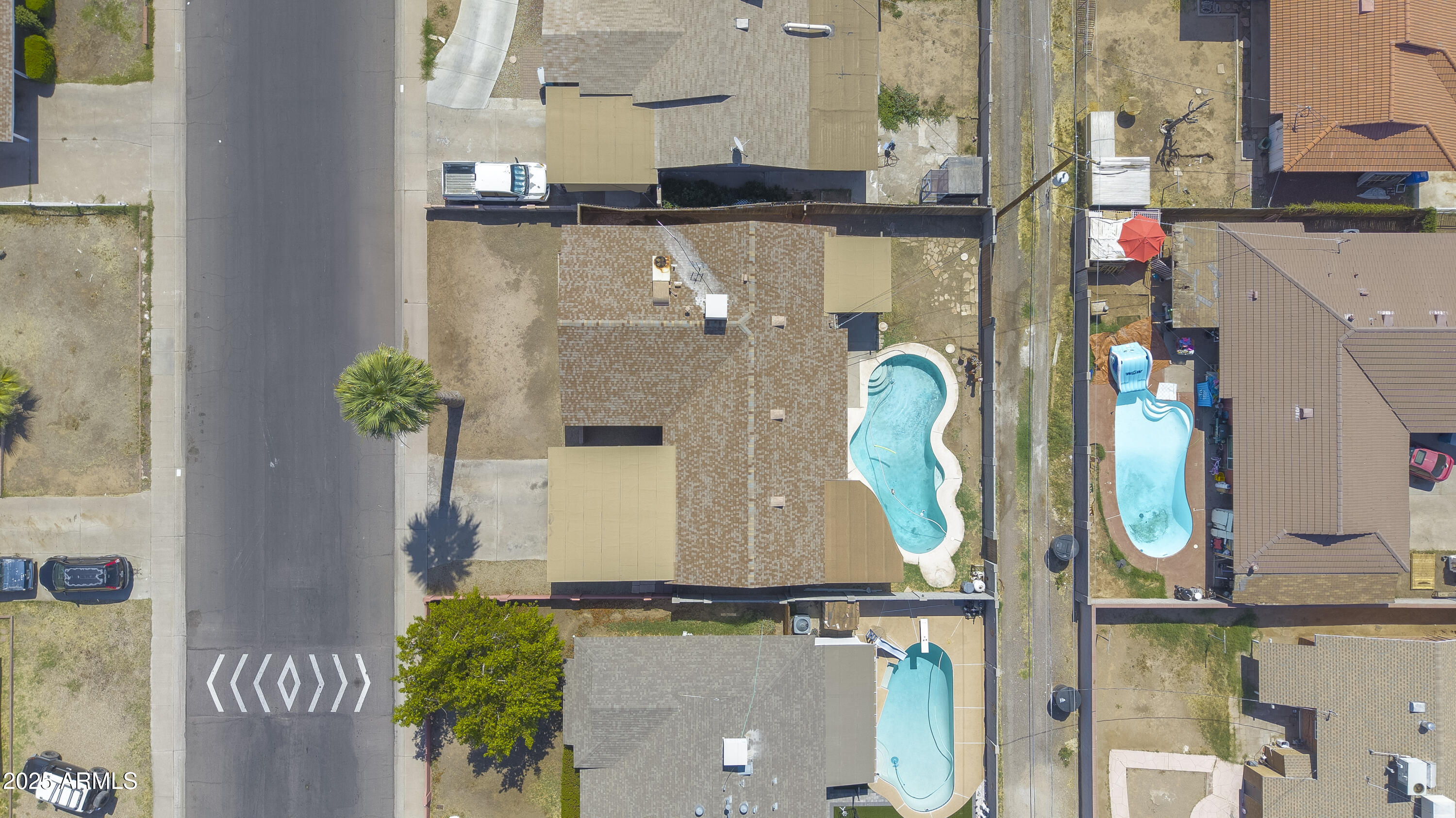 3823 W ROSE Lane