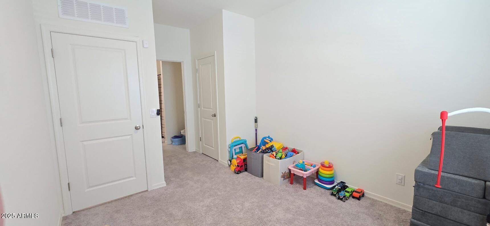 3164 E MINER Drive