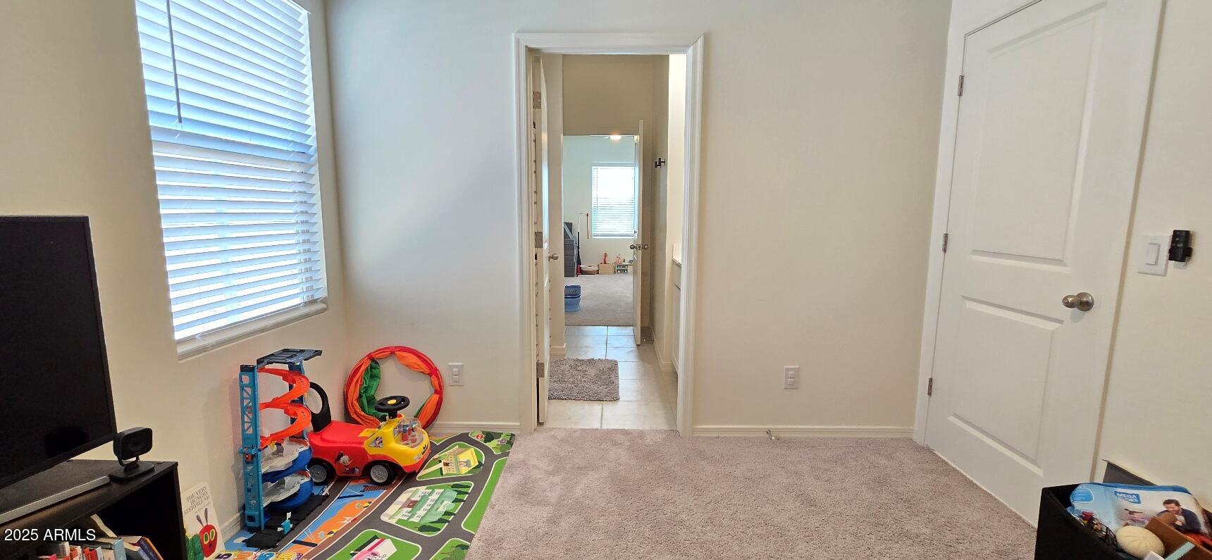 3164 E MINER Drive