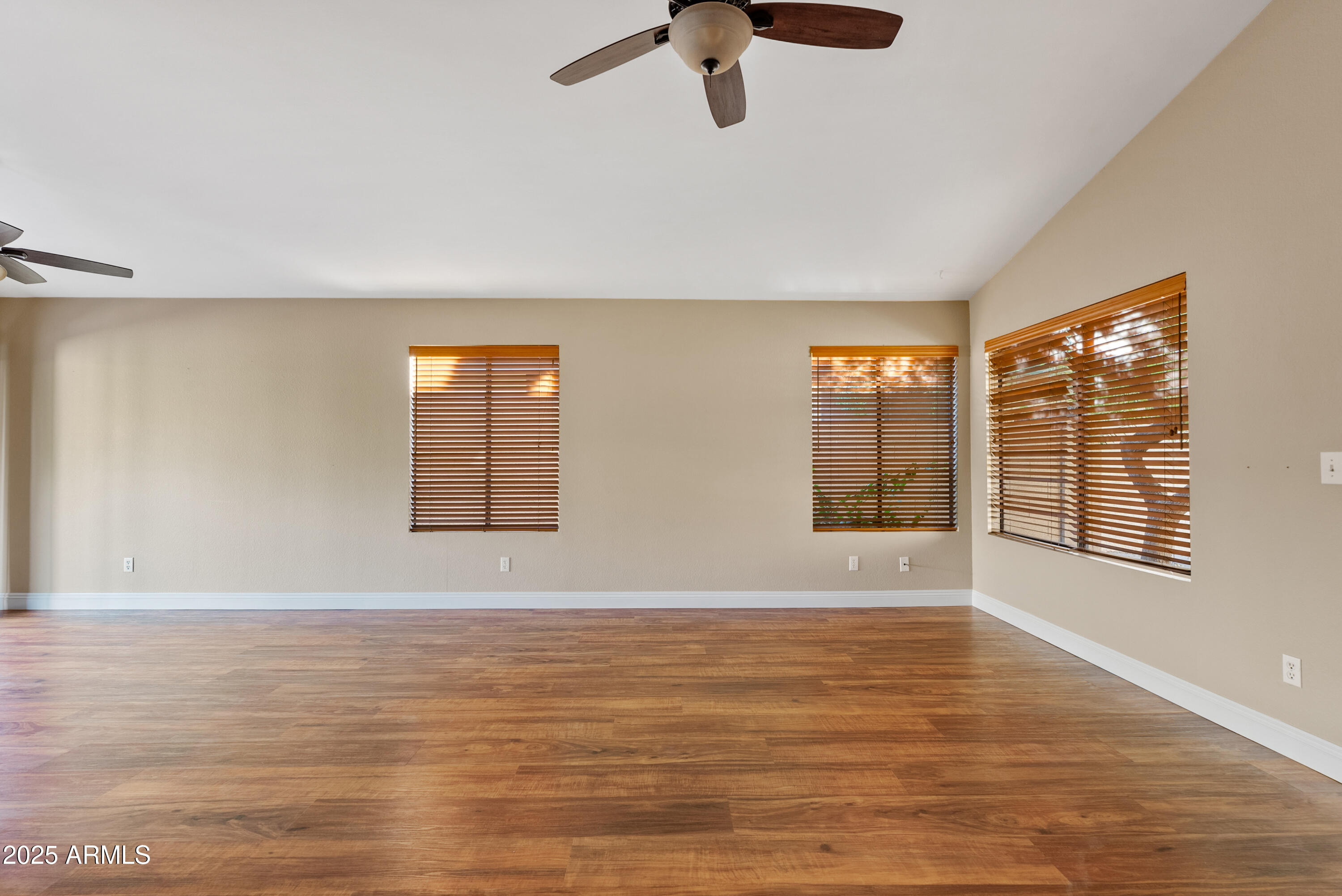 5734 W COMMONWEALTH Place