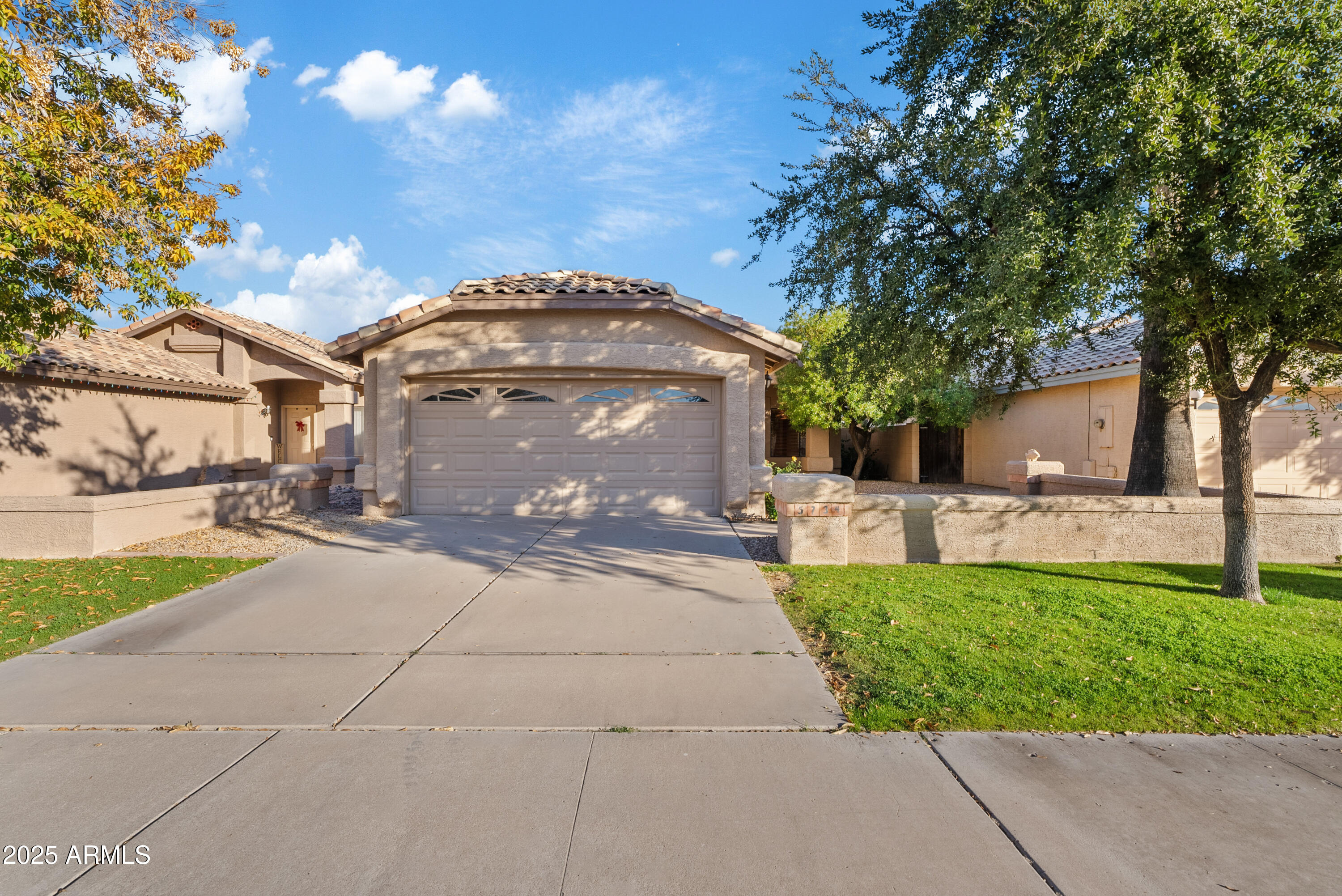 5734 W COMMONWEALTH Place