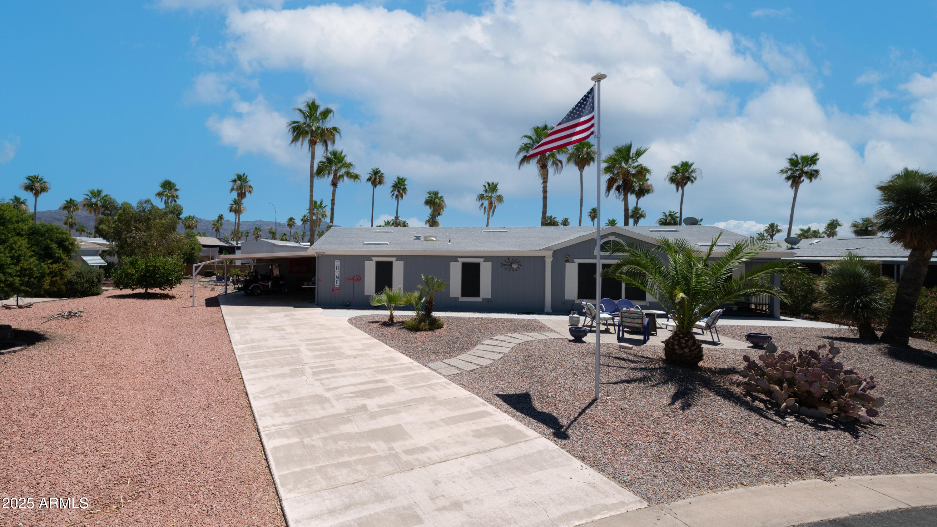 2400 E BASELINE Avenue, 44