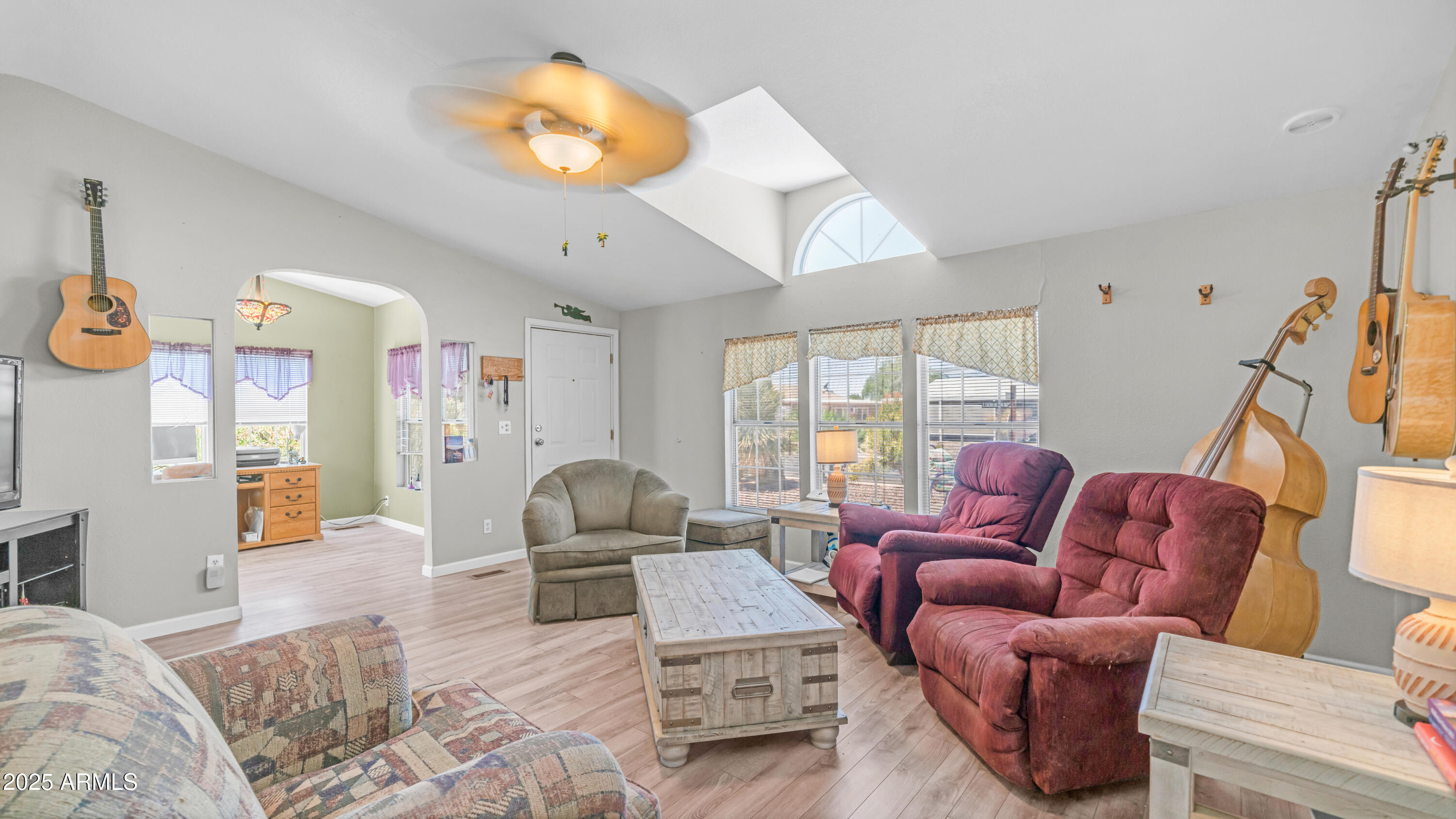 2400 E BASELINE Avenue, 44