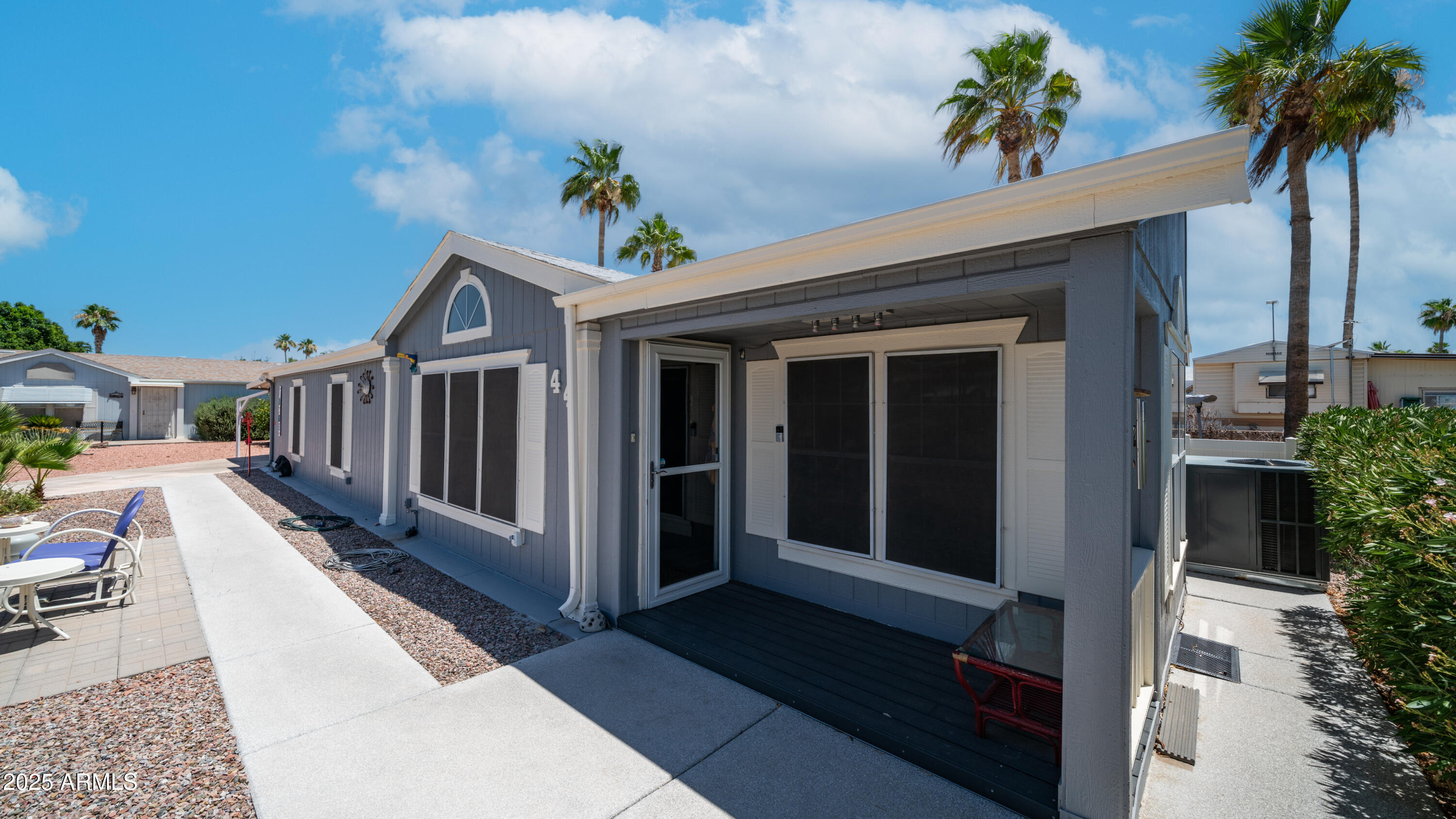 2400 E BASELINE Avenue, 44