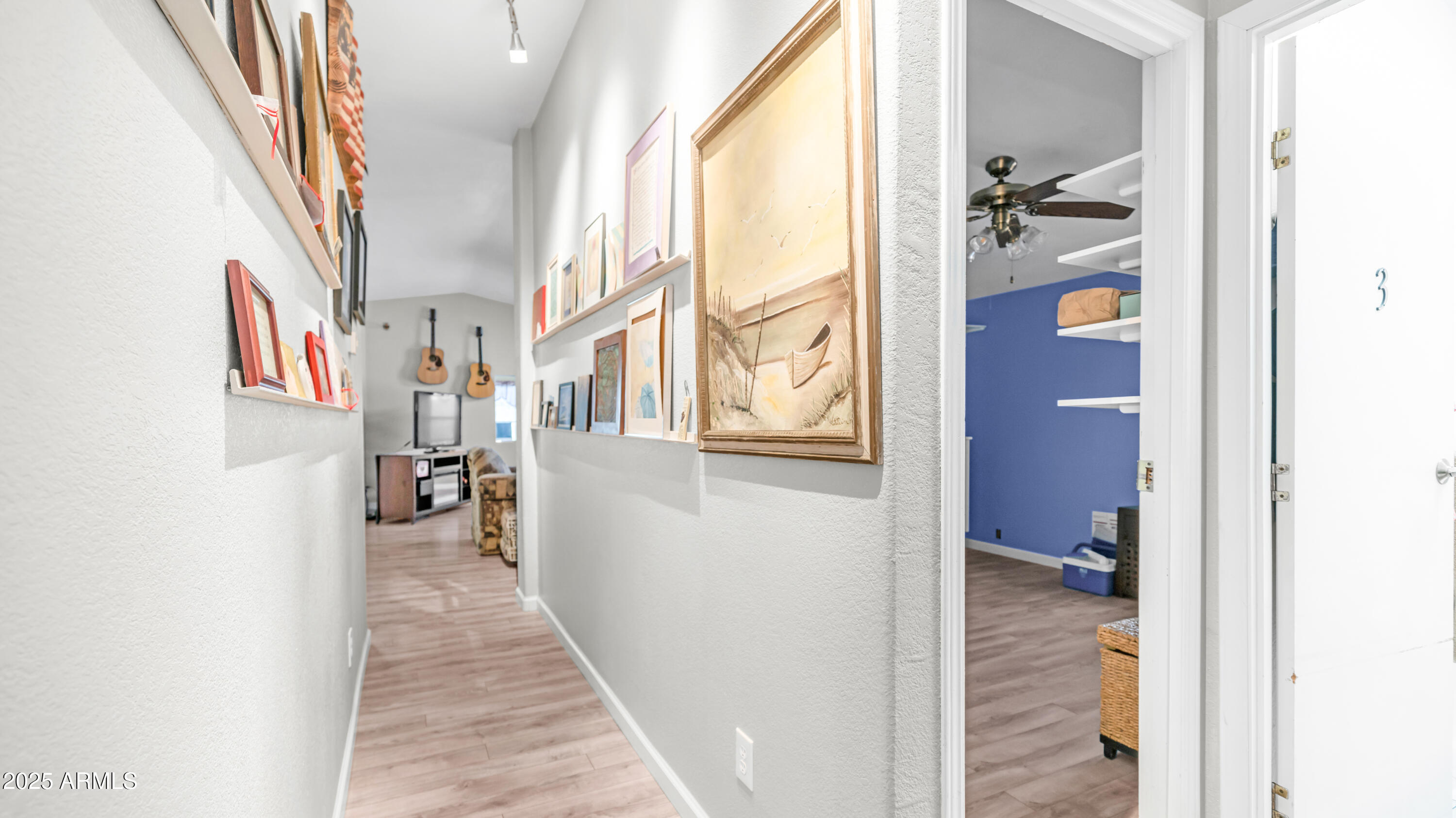 2400 E BASELINE Avenue, 44