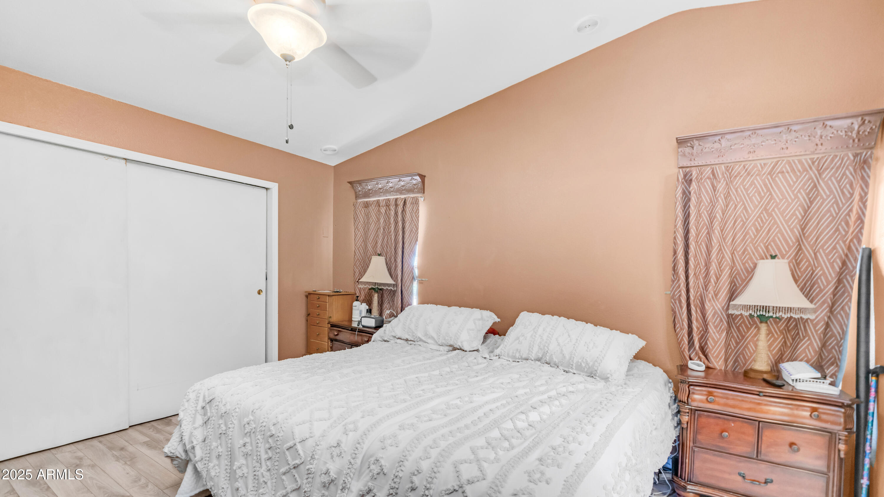 2400 E BASELINE Avenue, 44