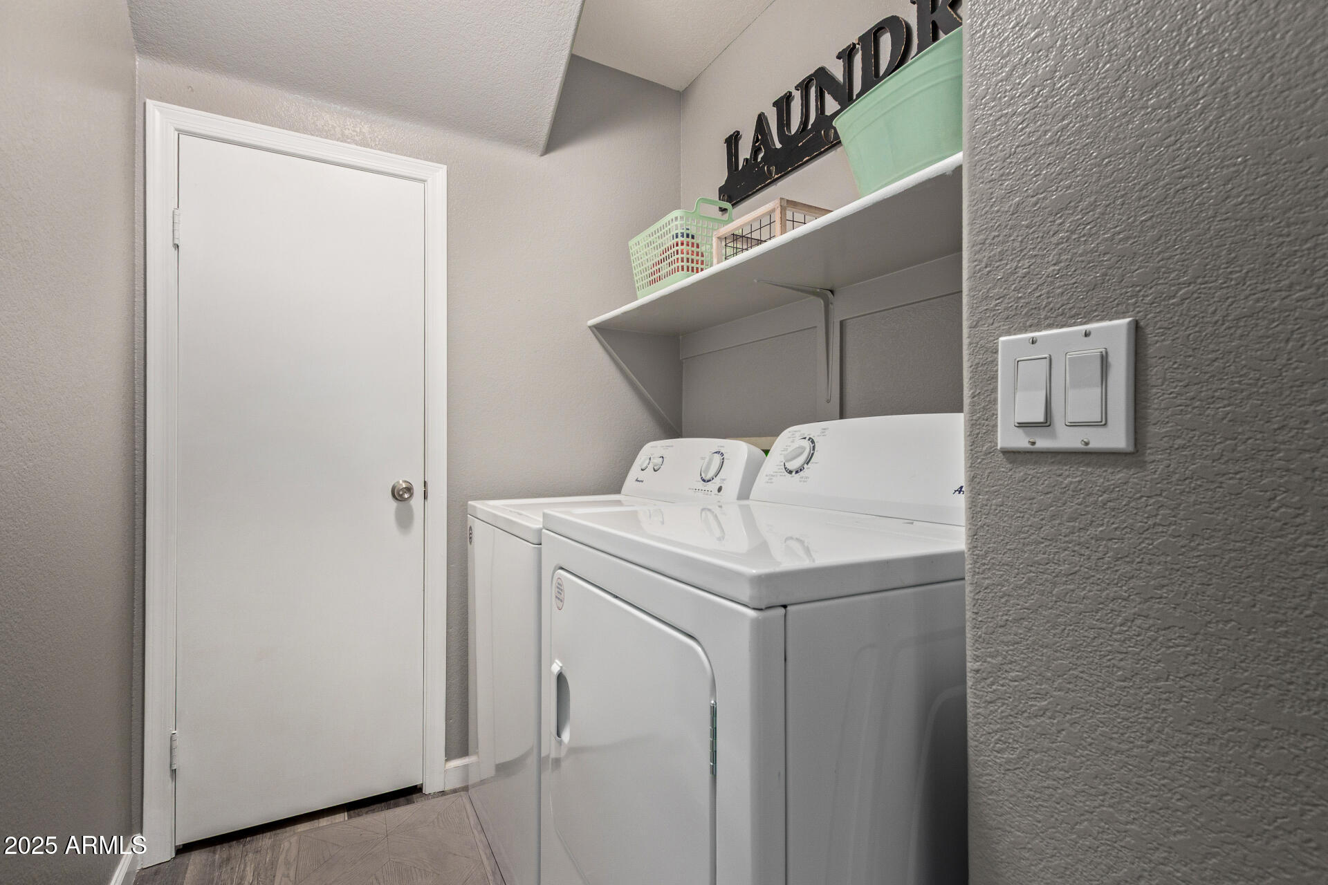 14817 W HONEYSUCKLE Lane