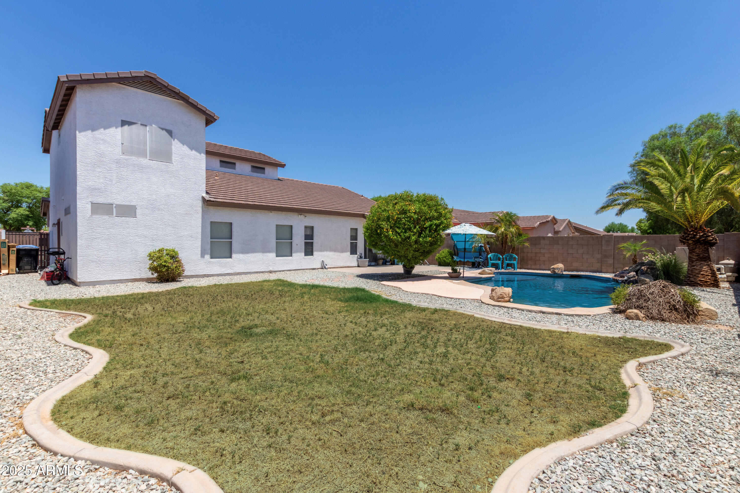 14817 W HONEYSUCKLE Lane