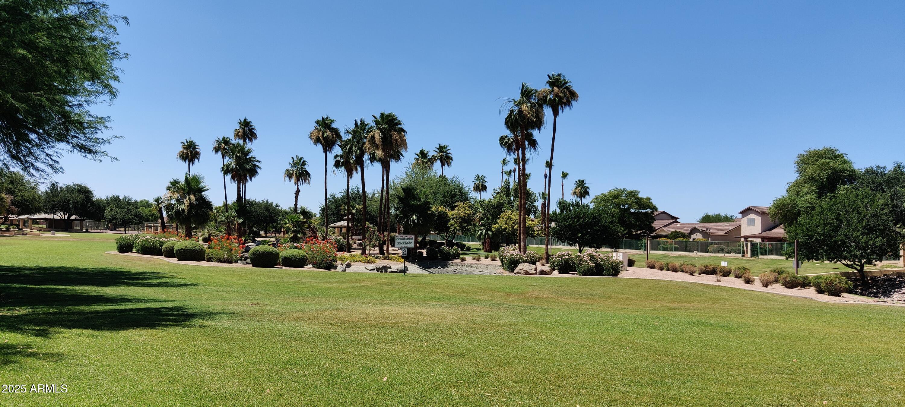 14817 W HONEYSUCKLE Lane