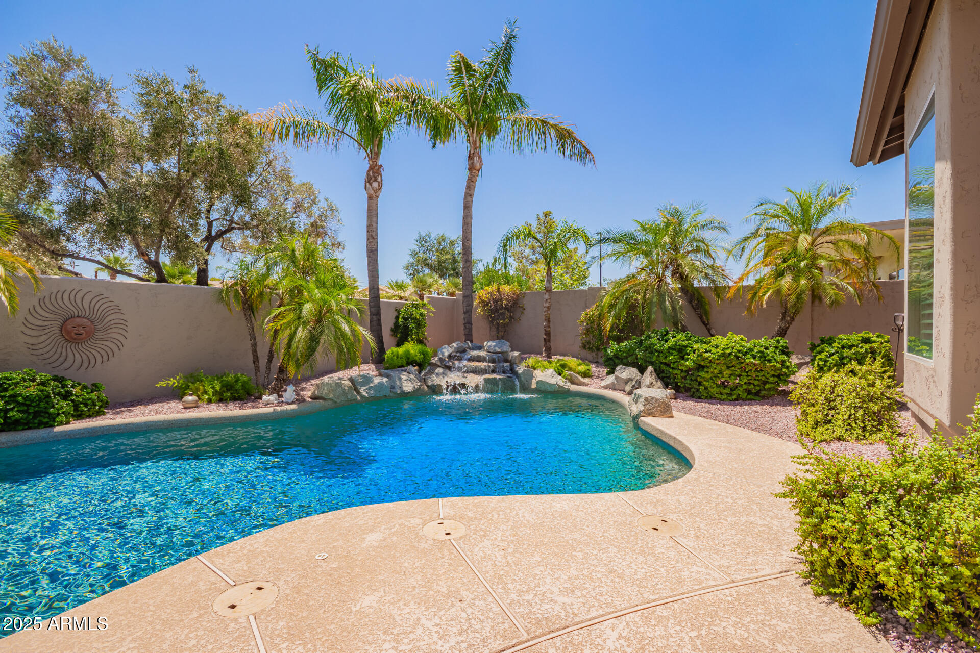 667 N Cambridge Street