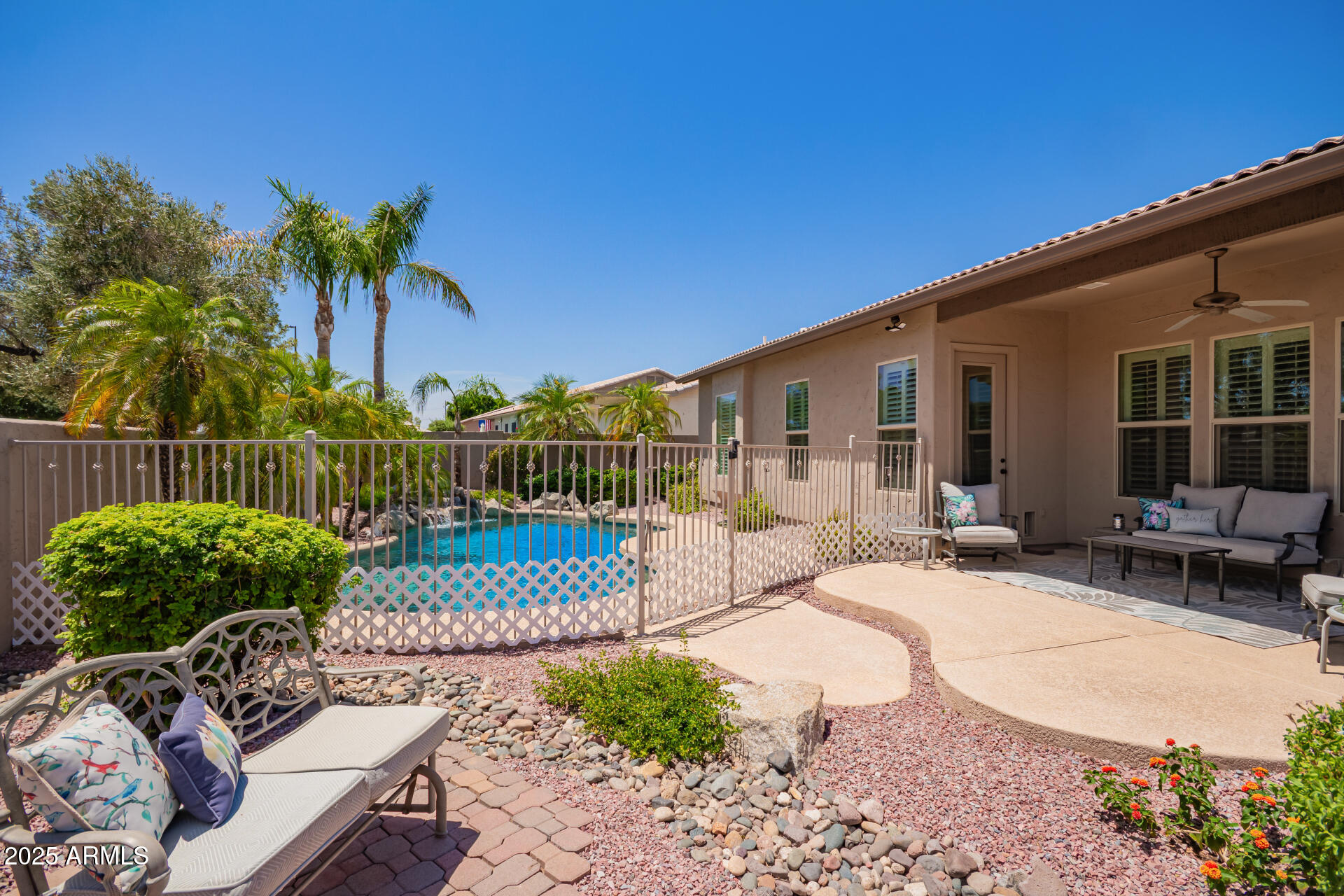 667 N Cambridge Street